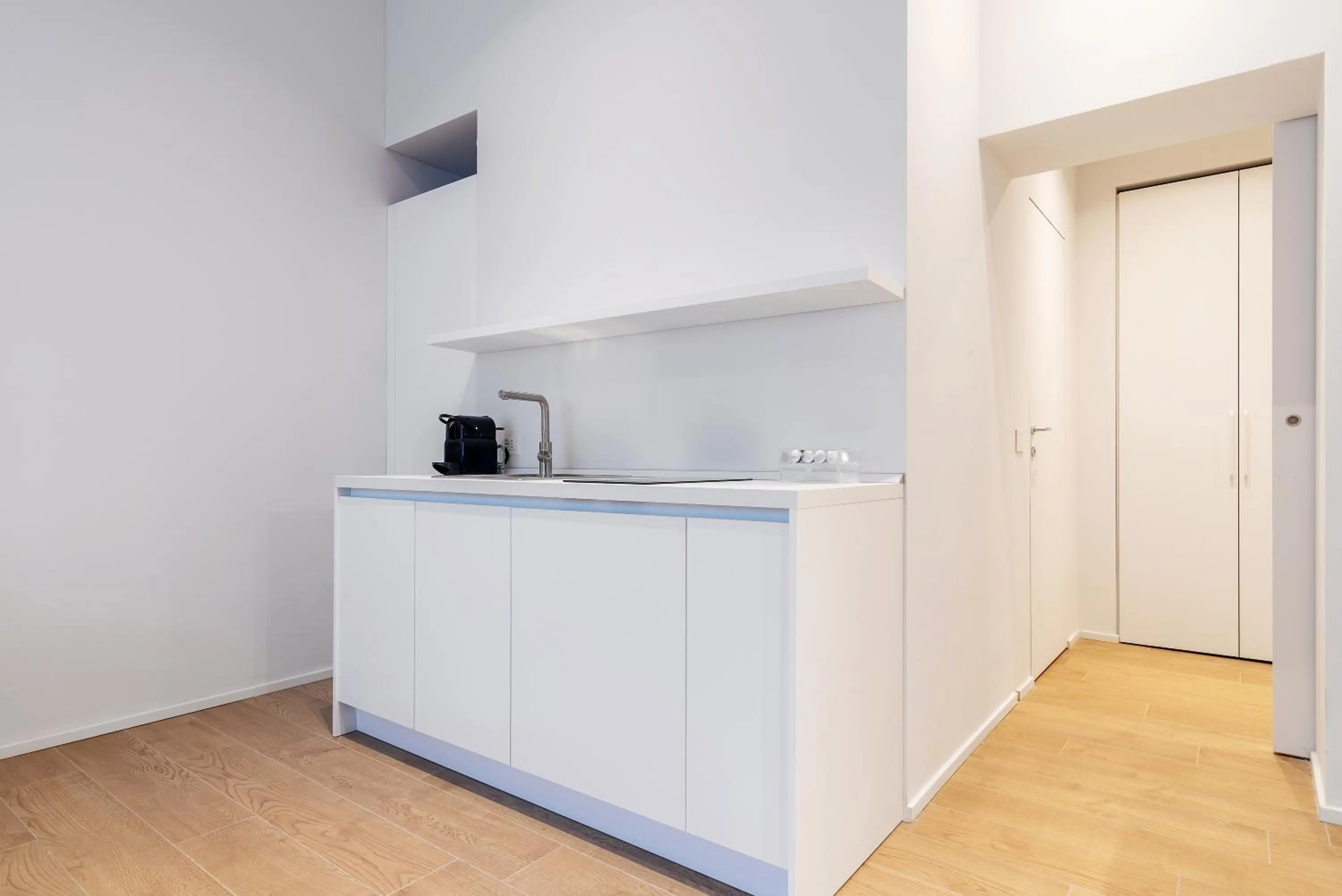 Kitchen or kitchenette in easyhomes-City Centre Suites