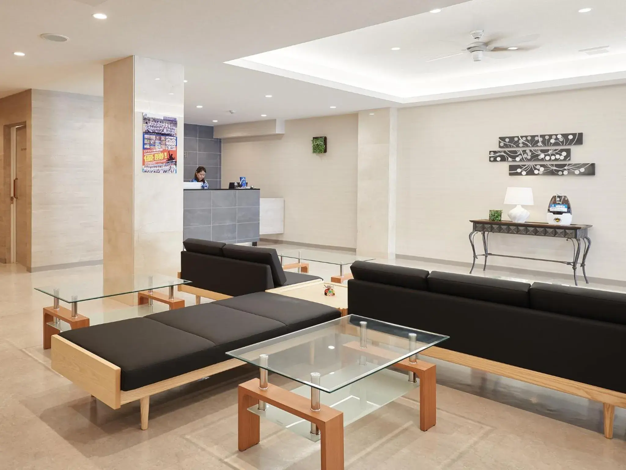 Lobby or reception in エナジックホテル山市 Enagic HOTEL YAMAICHI Lobby or reception in エナジックホテル山市 Enagic HOTEL YAMAICHI