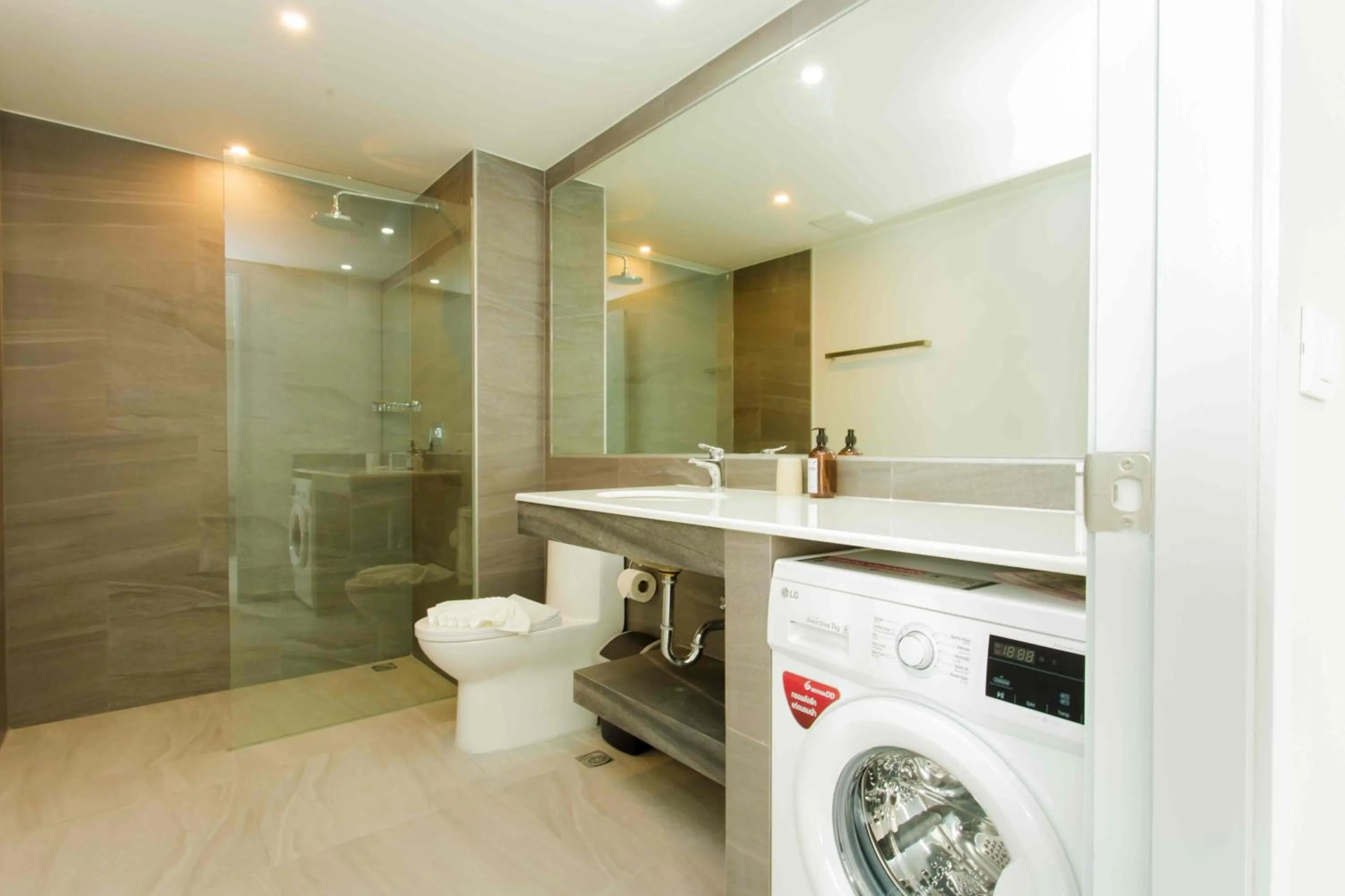 Shower in NOON Village - Tower 2&3