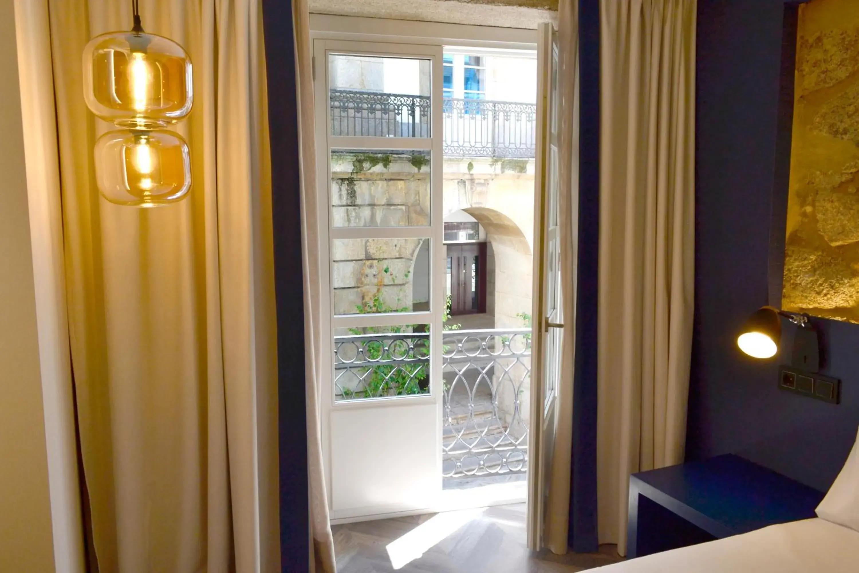 Decorative detail, Bed in Hotel Alda Galería Coruña Decorative detail, Bed in Hotel Alda Galería Coruña