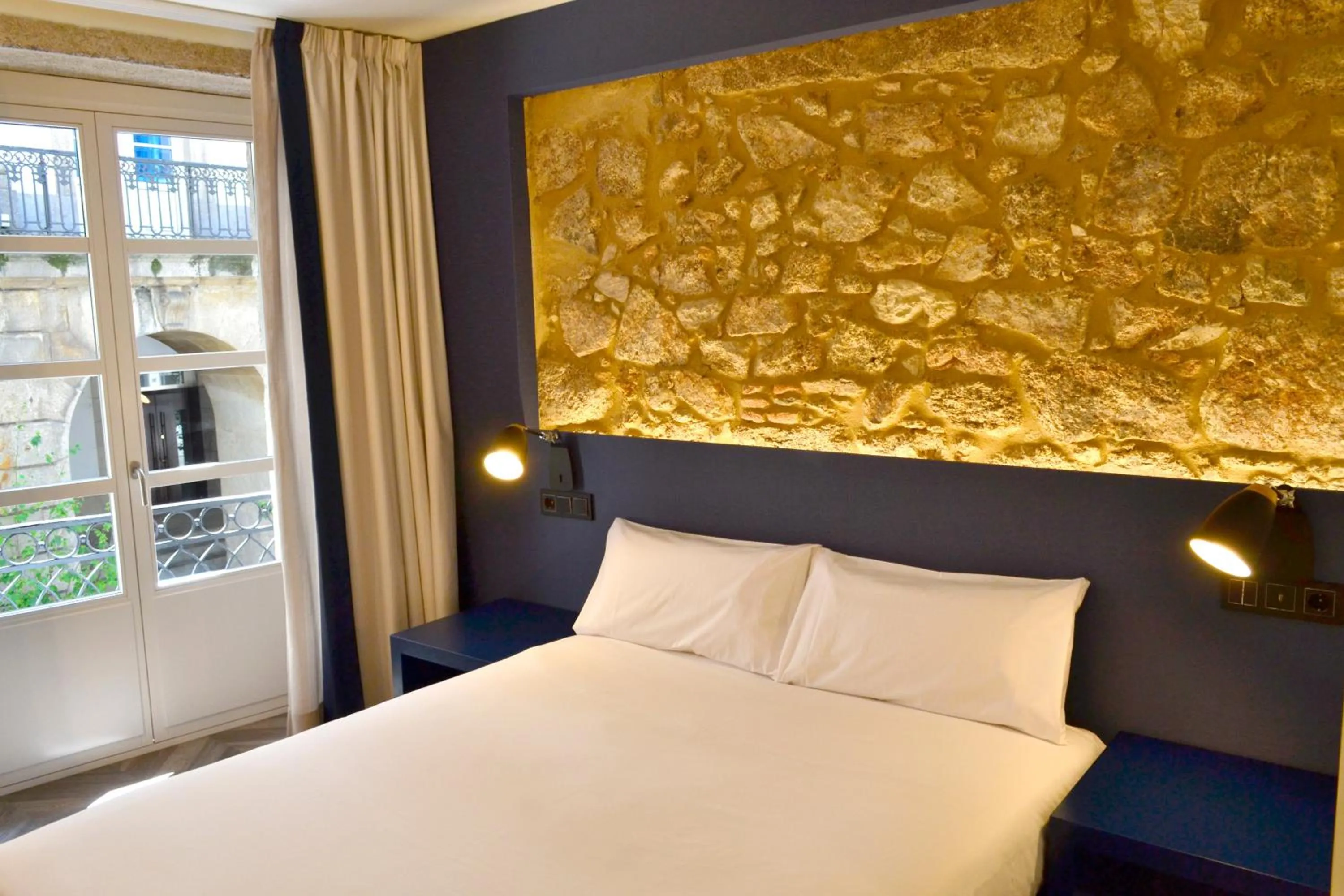 Bed in Hotel Alda Galería Coruña