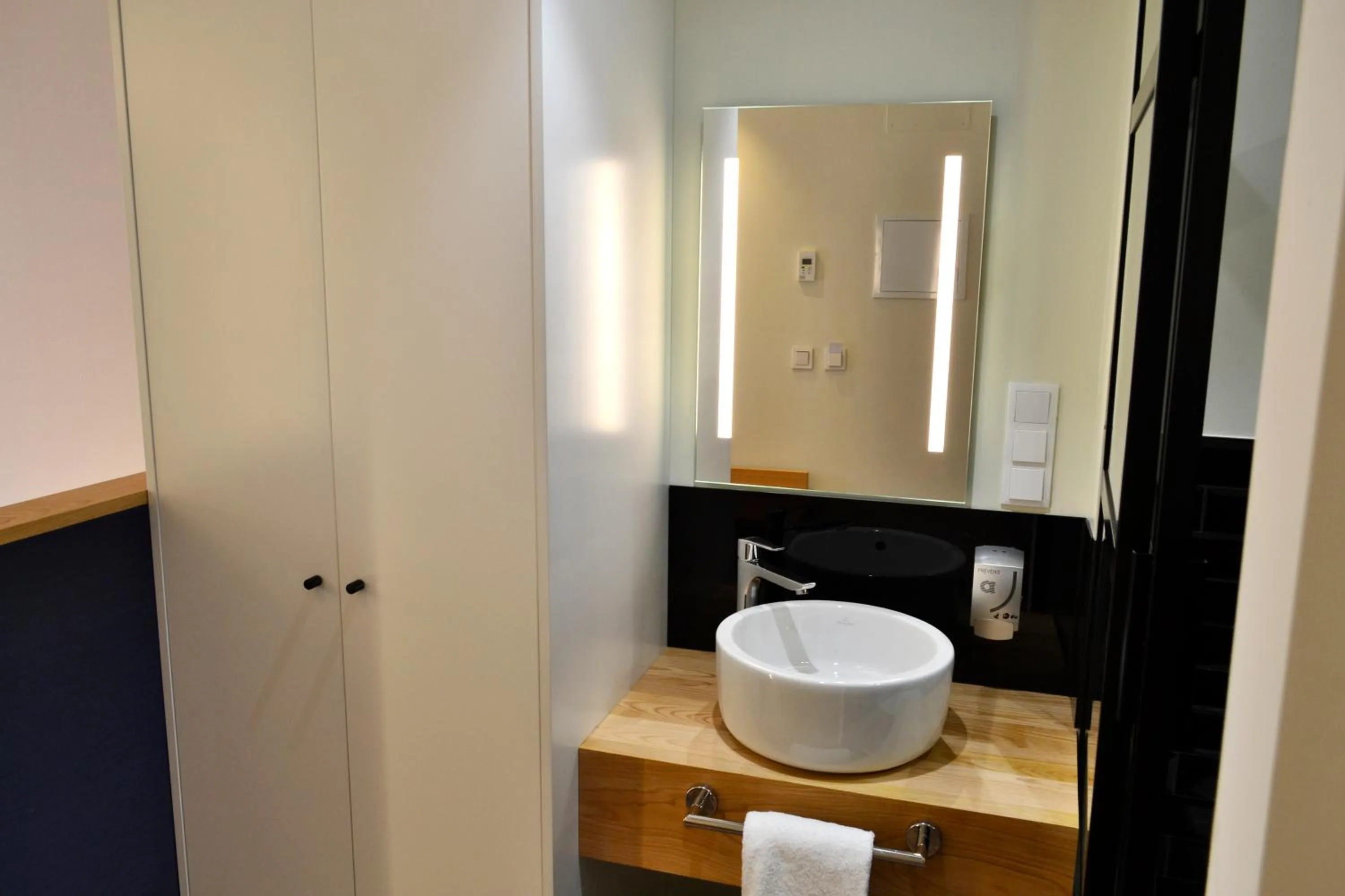 Bathroom in Hotel Alda Galería Coruña