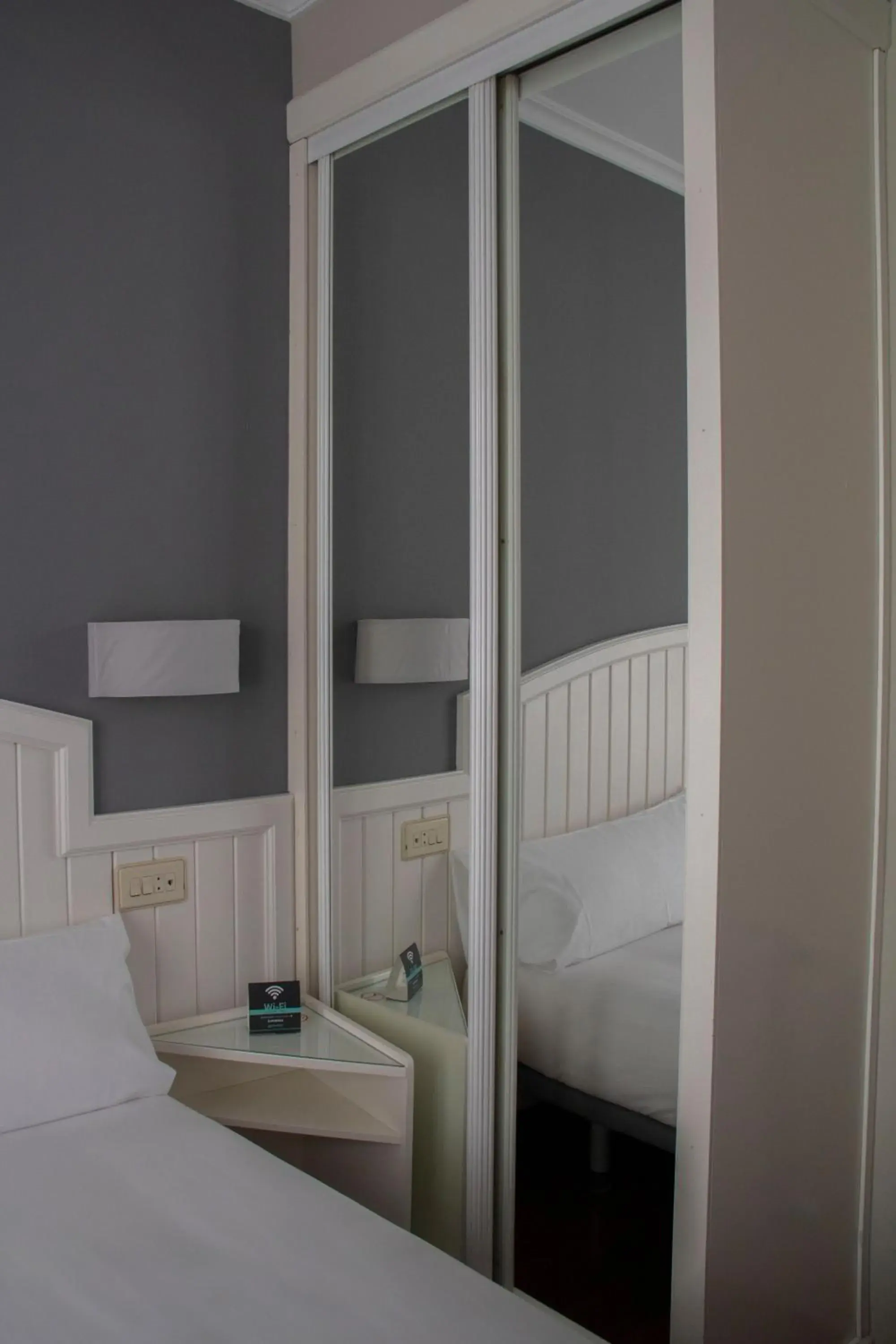 Bed in Alda Miramar Rooms Bed in Alda Miramar Rooms