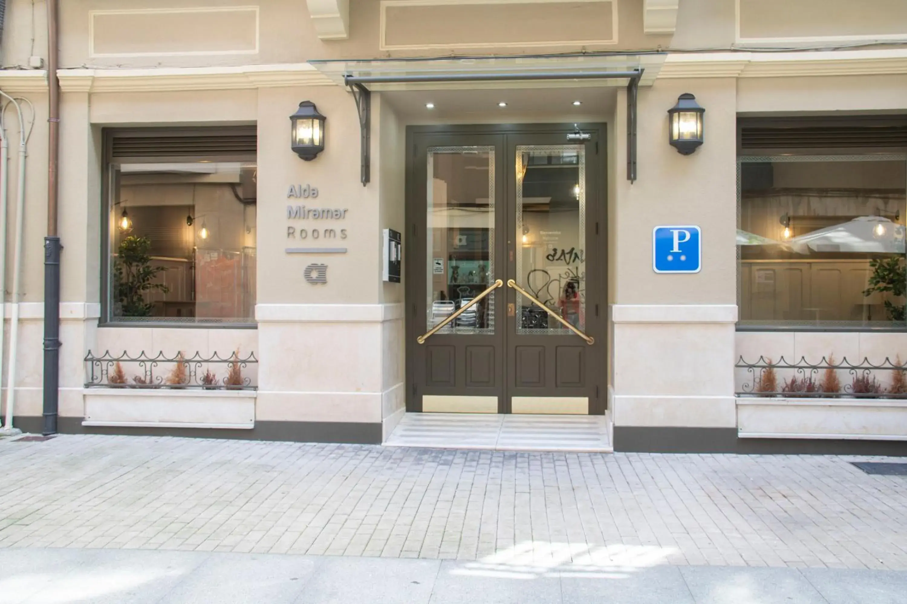 Facade/entrance in Alda Miramar Rooms Facade/entrance in Alda Miramar Rooms