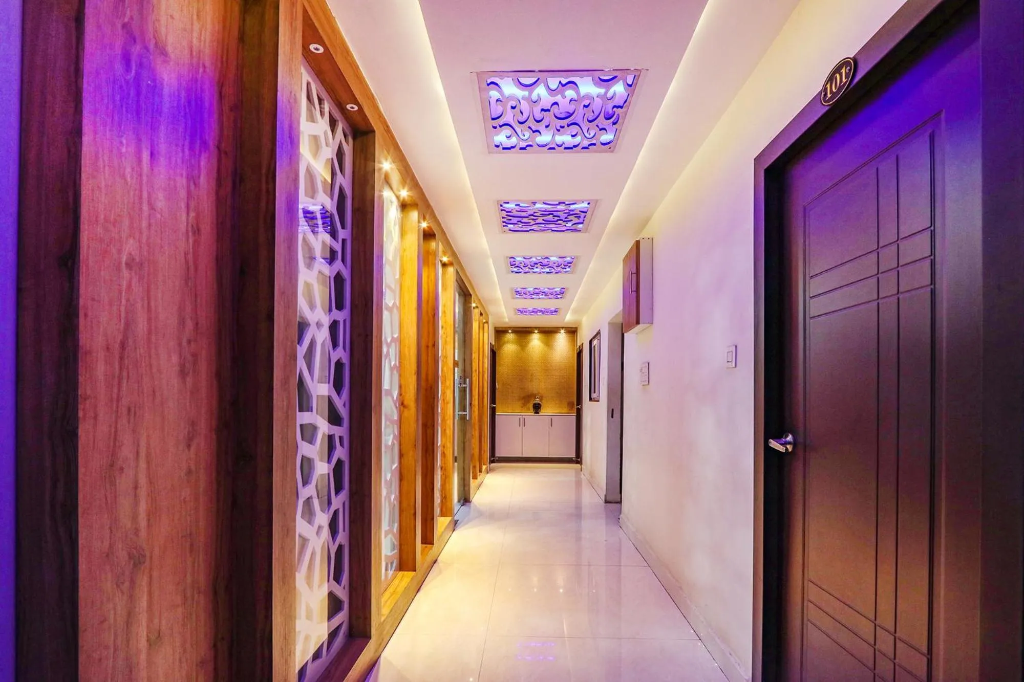 Lobby or reception in Via The Sunrise Inn - Nr Gayatri Vidya Parishad College of Engineering