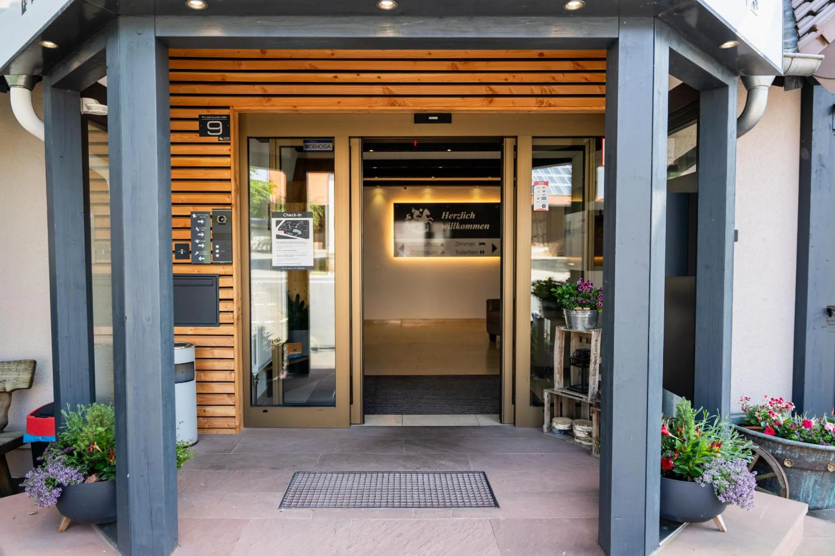 Facade/entrance in Landhotel Georgshof