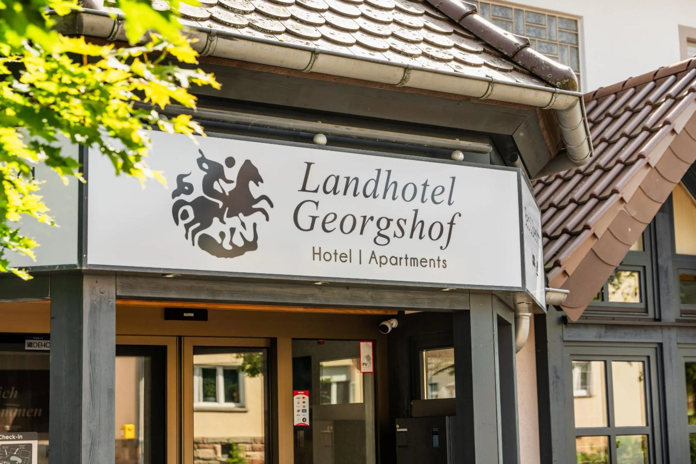 Facade/entrance in Landhotel Georgshof