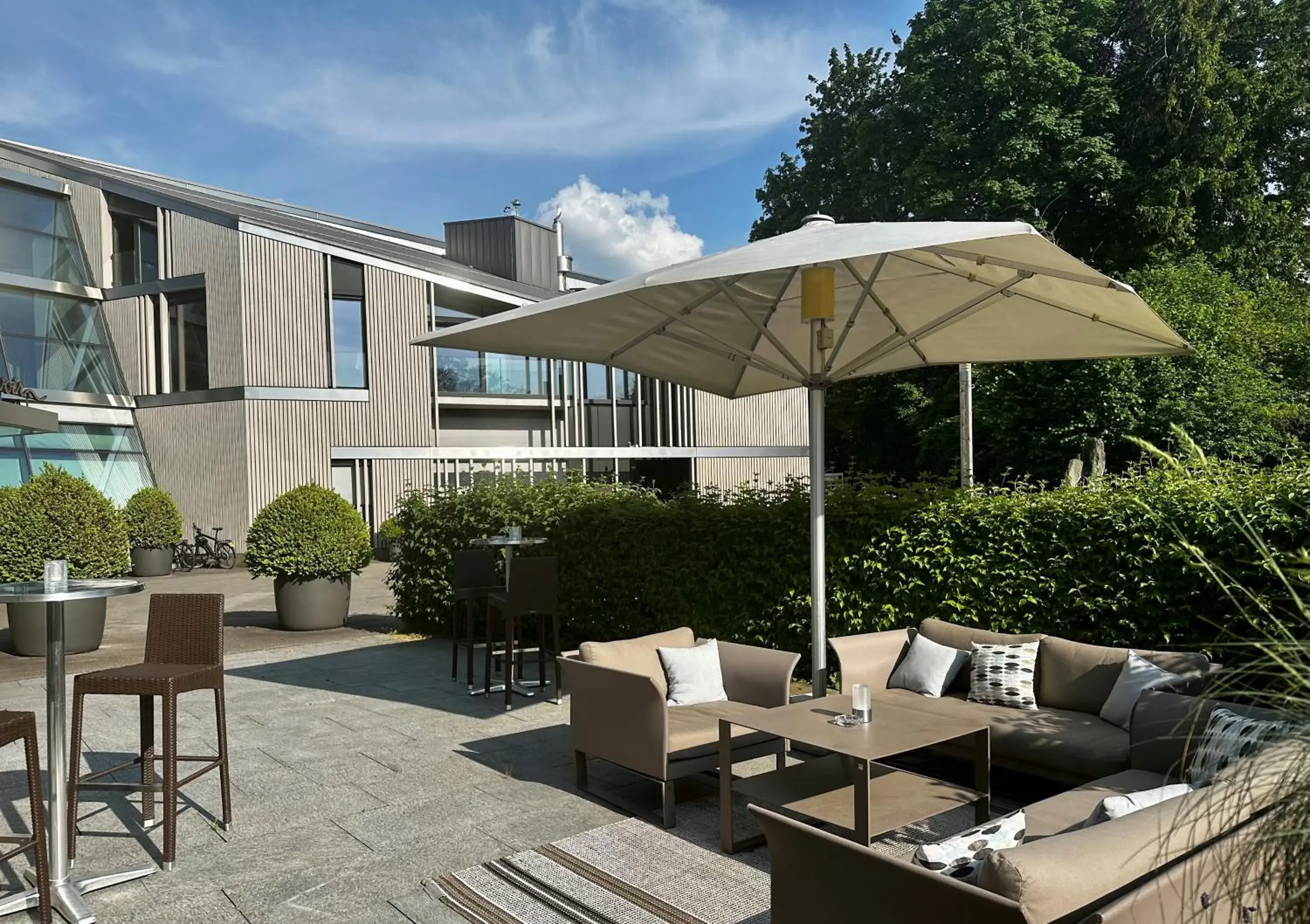 Lounge or bar in Hotel Belvoir Lake View & Spa Lounge or bar in Hotel Belvoir Lake View & Spa