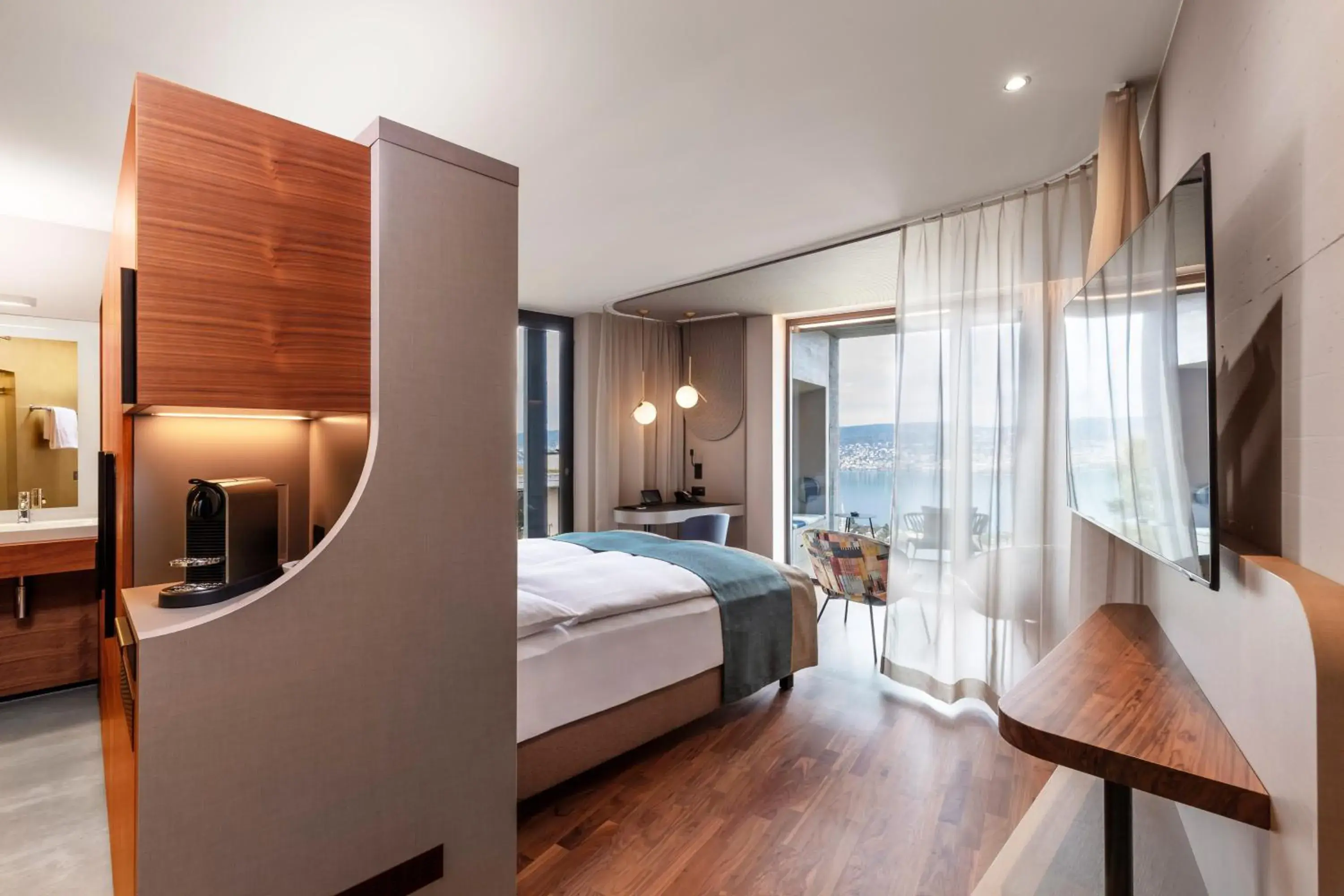 Bedroom, Bed in Hotel Belvoir Lake View & Spa Bedroom, Bed in Hotel Belvoir Lake View & Spa