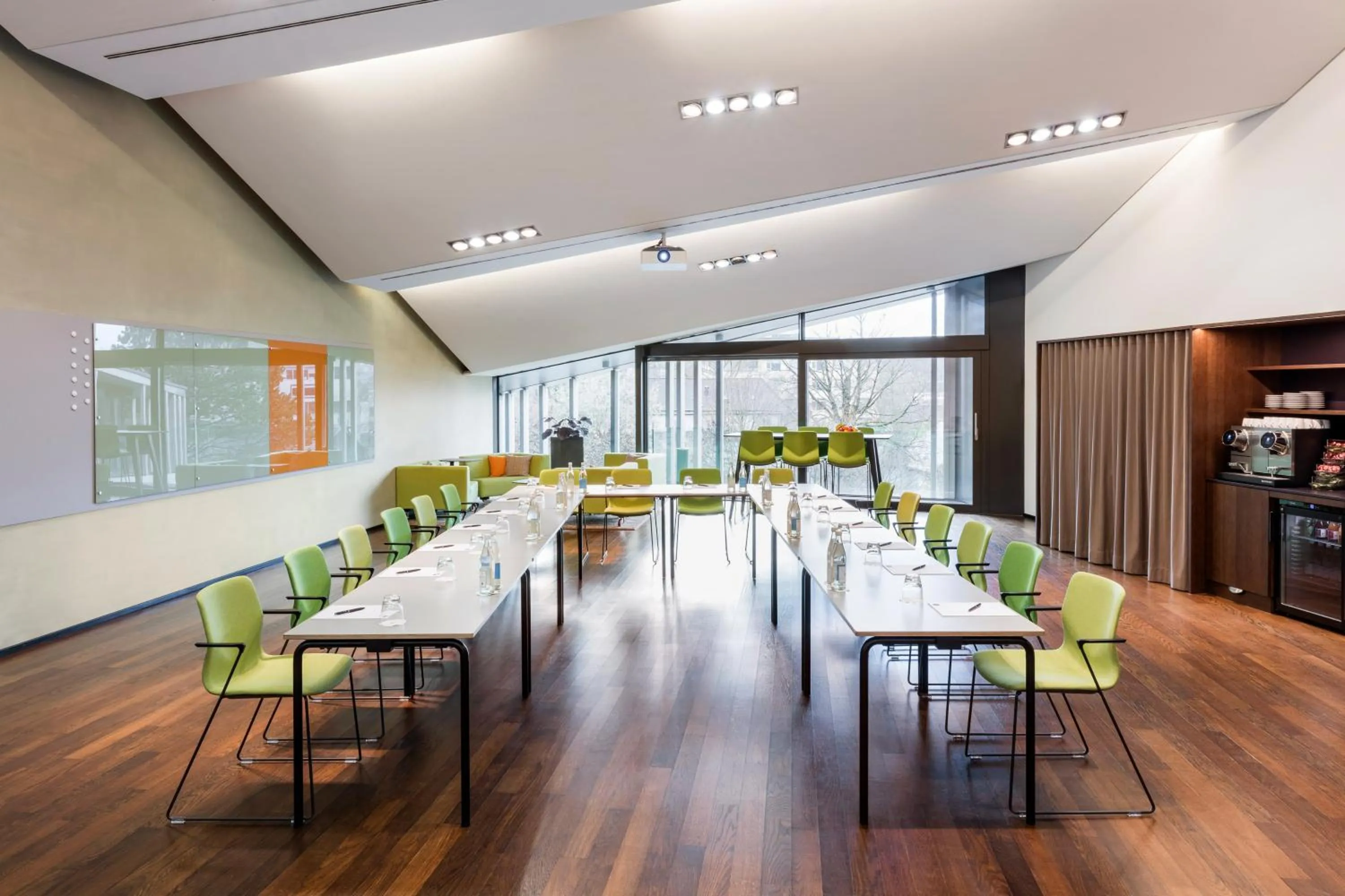 Meeting/conference room in Hotel Belvoir Lake View & Spa