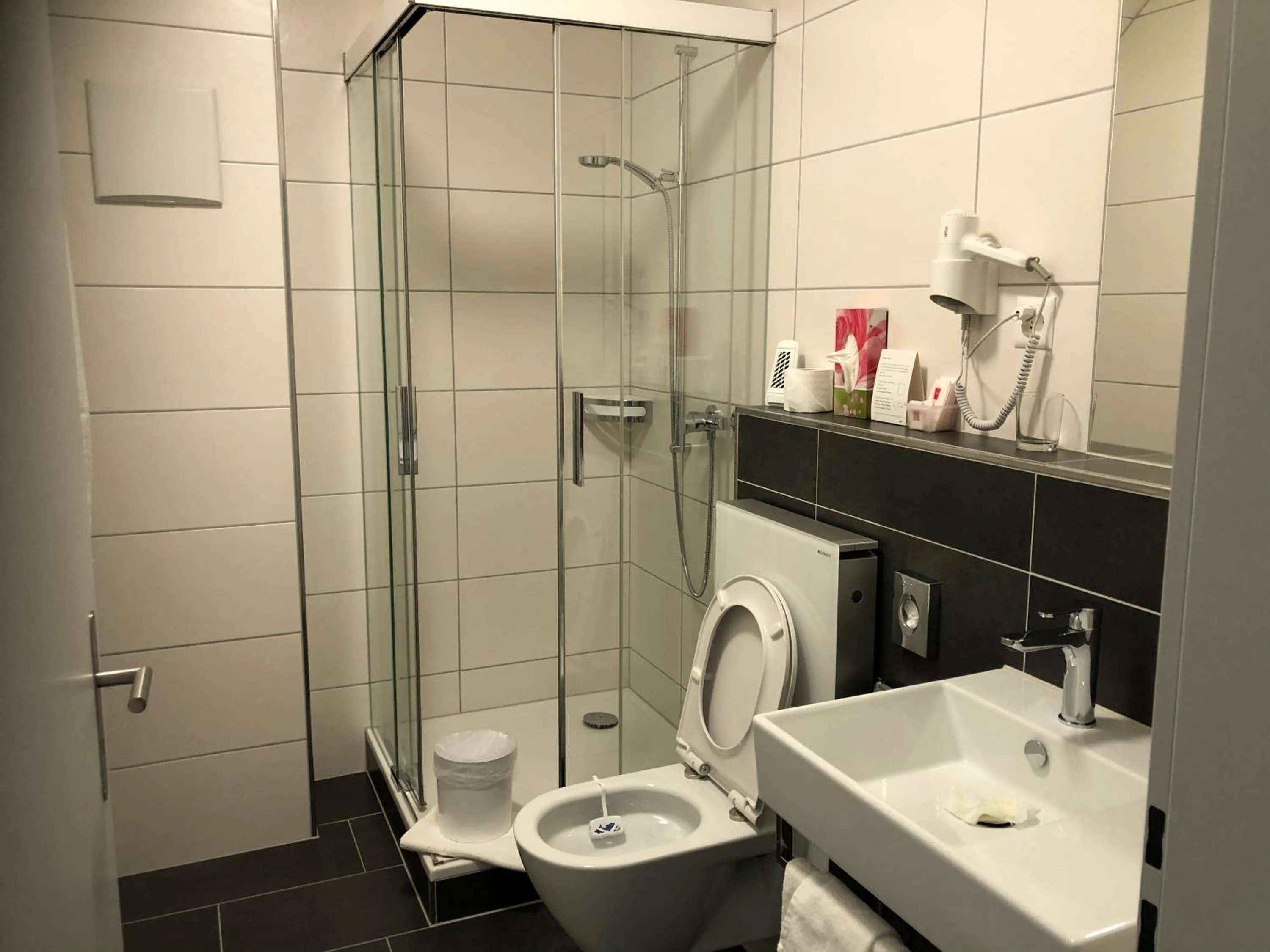 Bathroom in Hotel Restaurant Passage