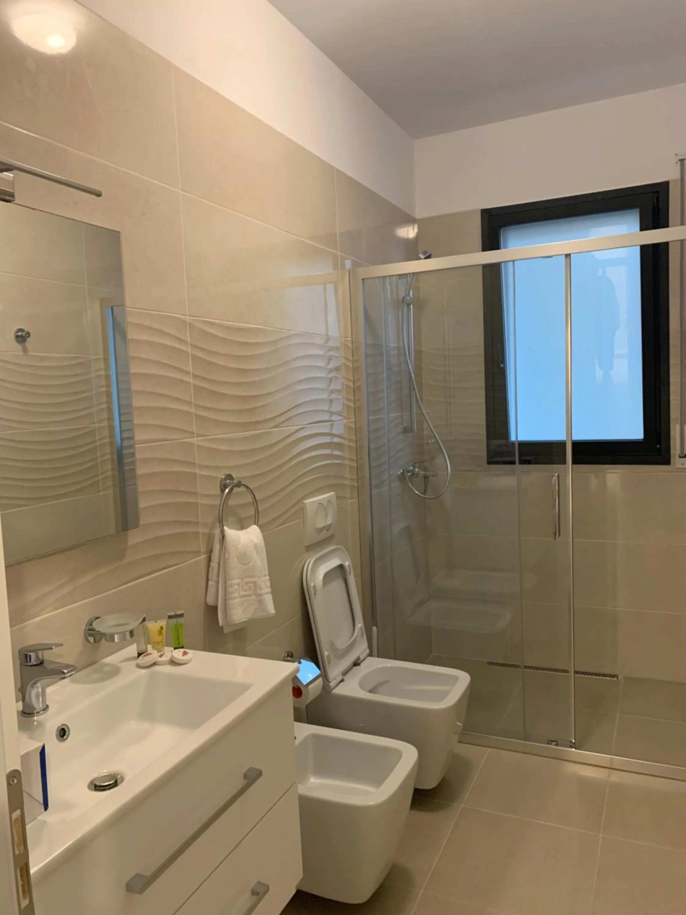Bathroom in Hotel Triumf Shengjin