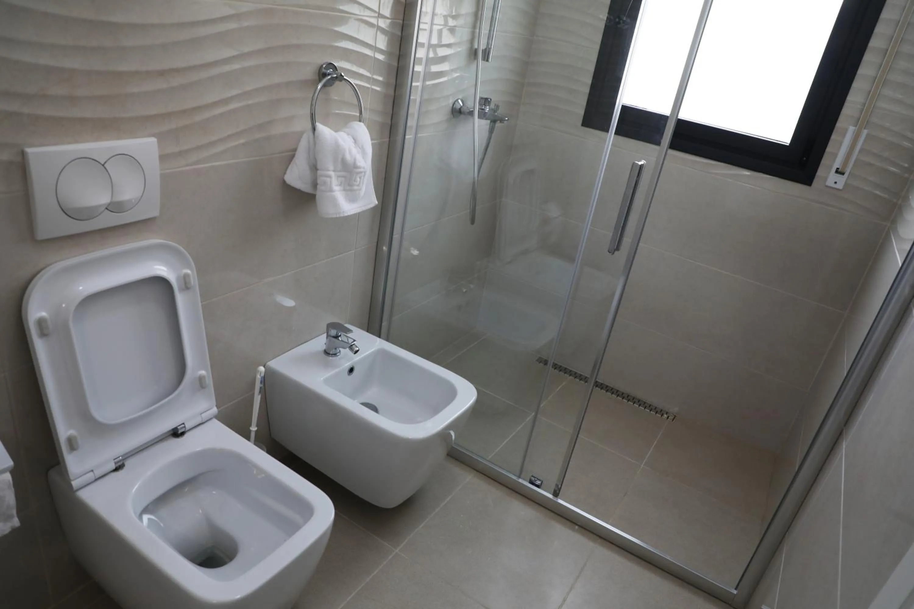 Bathroom in Hotel Triumf Shengjin