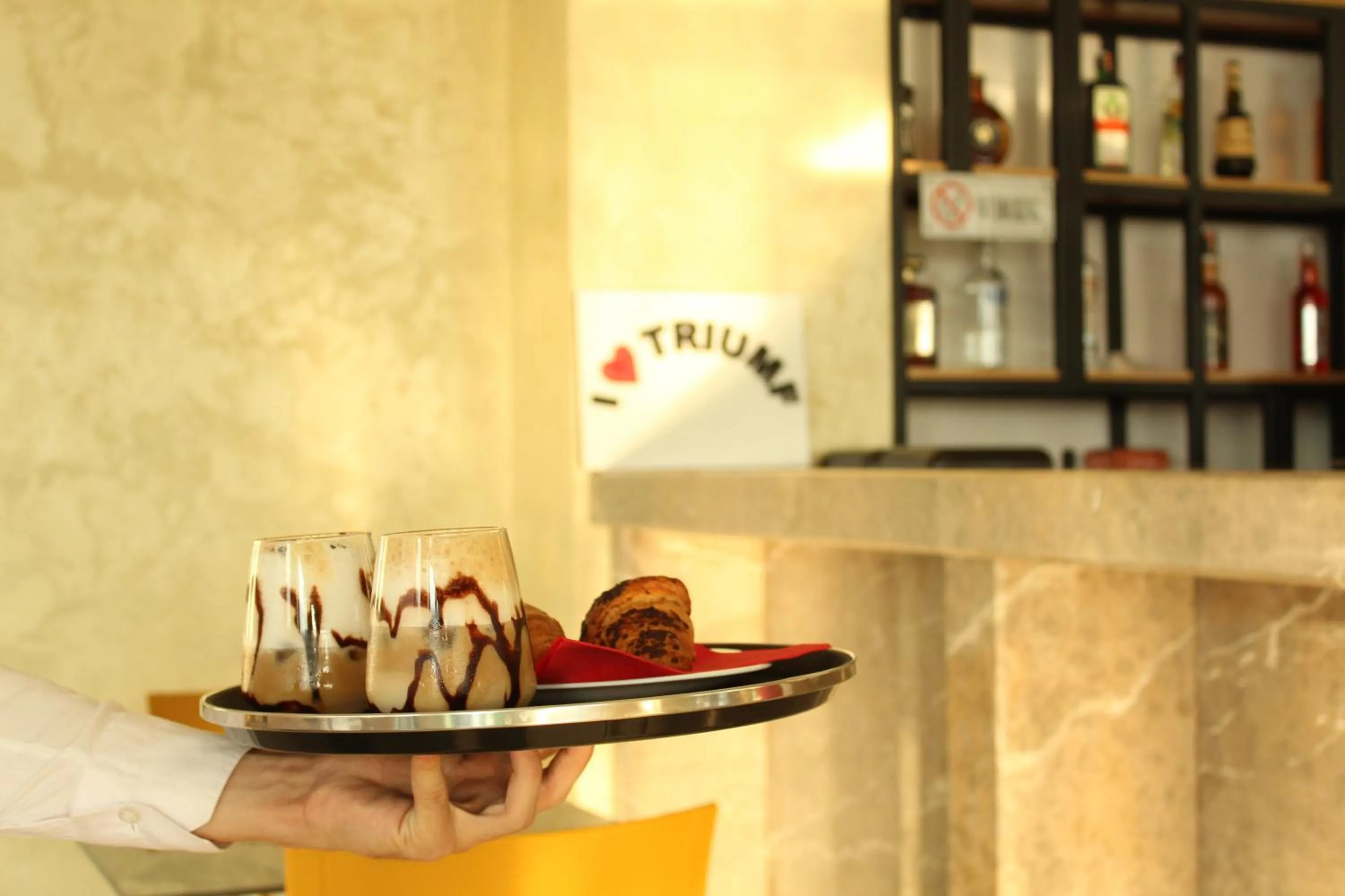 Food in Hotel Triumf Shengjin