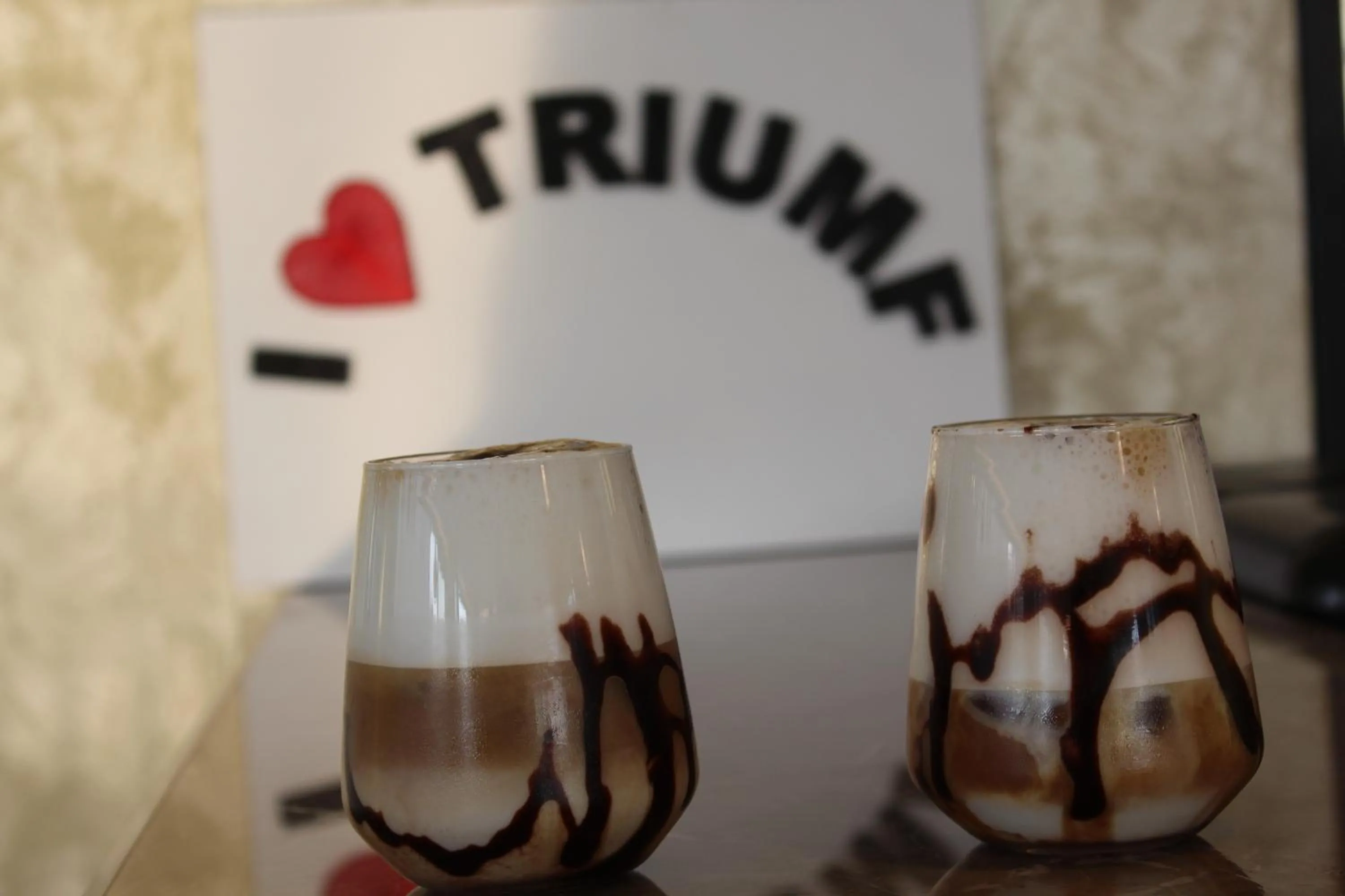 Food and drinks in Hotel Triumf Shengjin