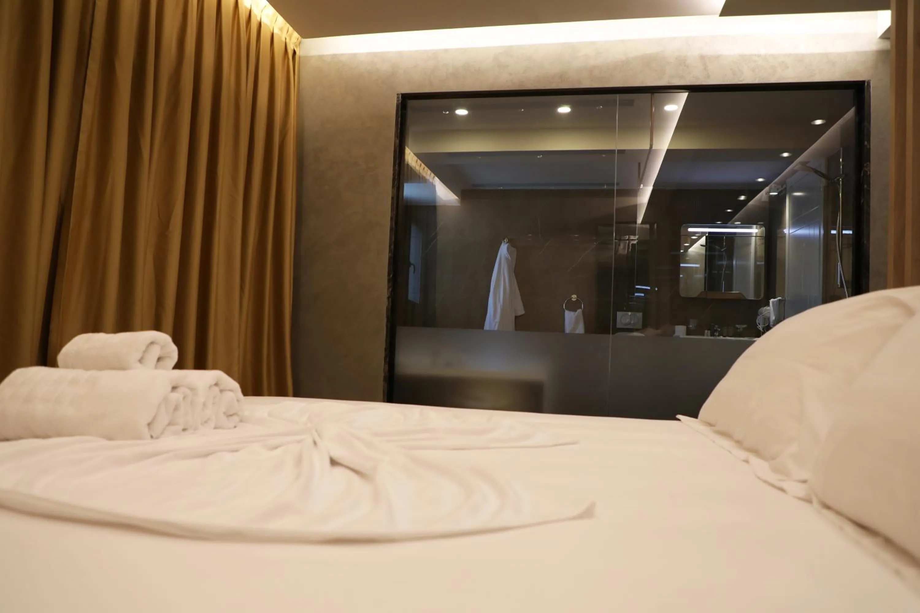 Bedroom, Bed in Hotel Triumf Shengjin