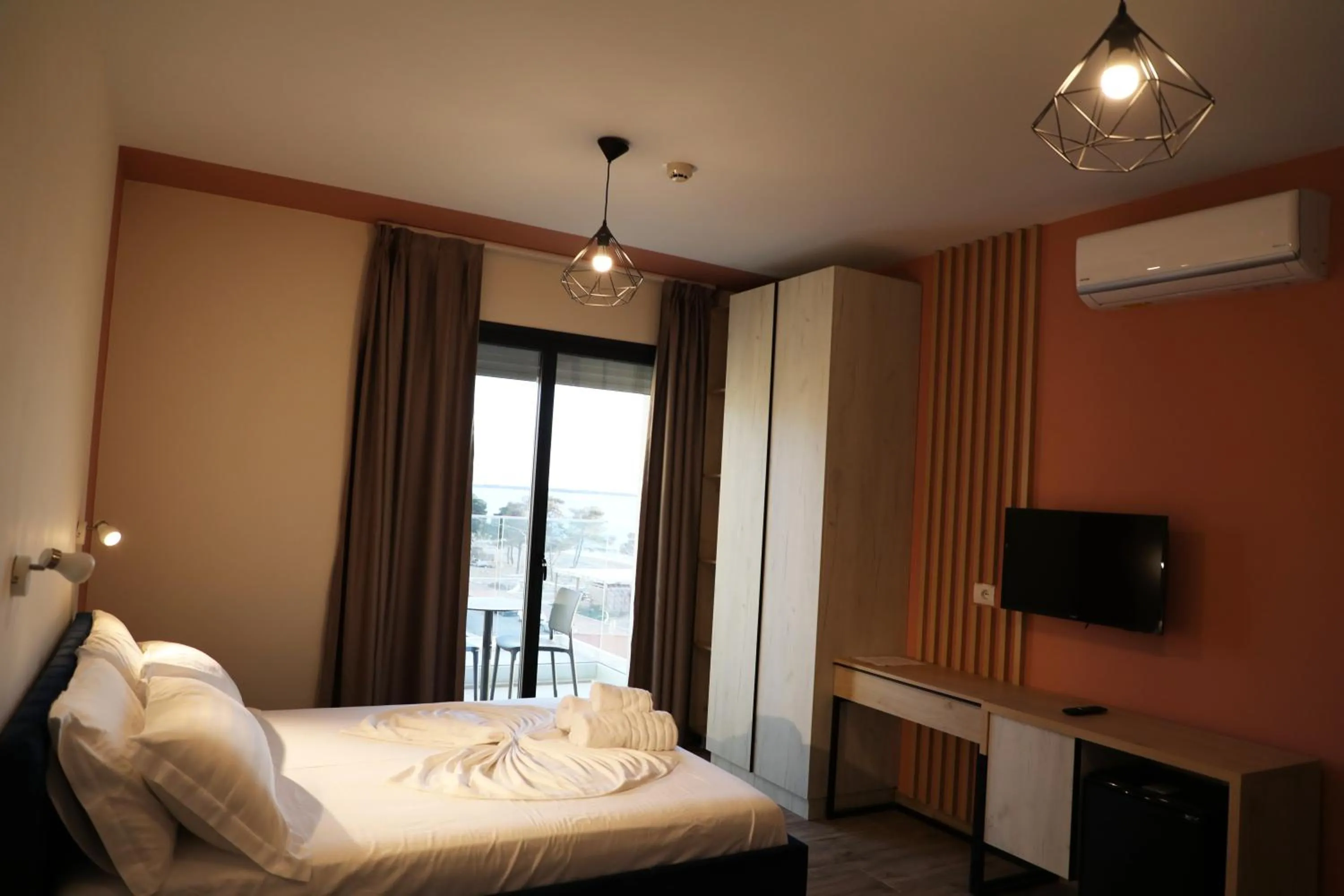 Bedroom, Bed in Hotel Triumf Shengjin