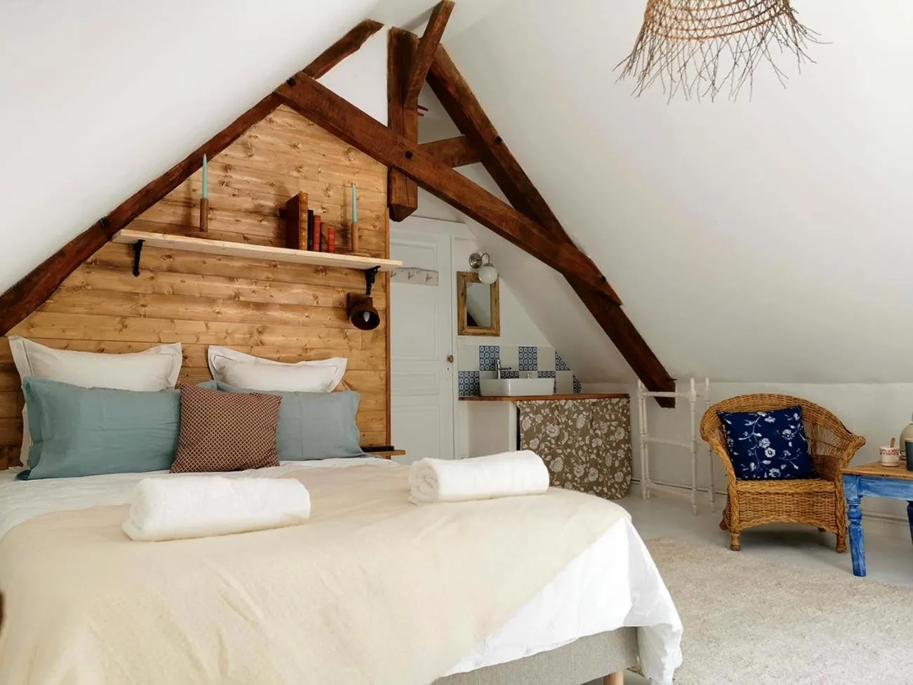 Bed in Quatre Chats sous un Pin