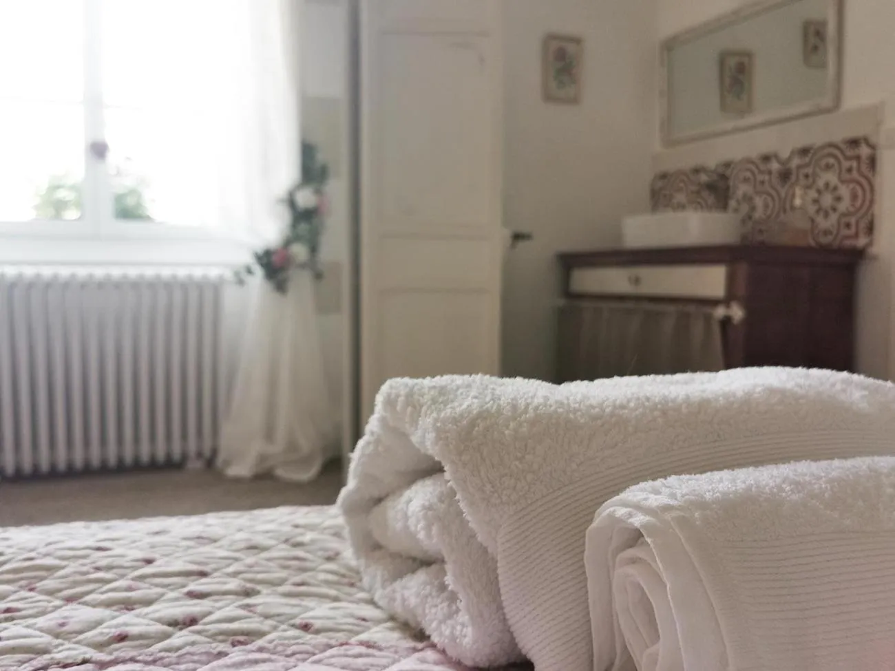 Bed in Quatre Chats sous un Pin