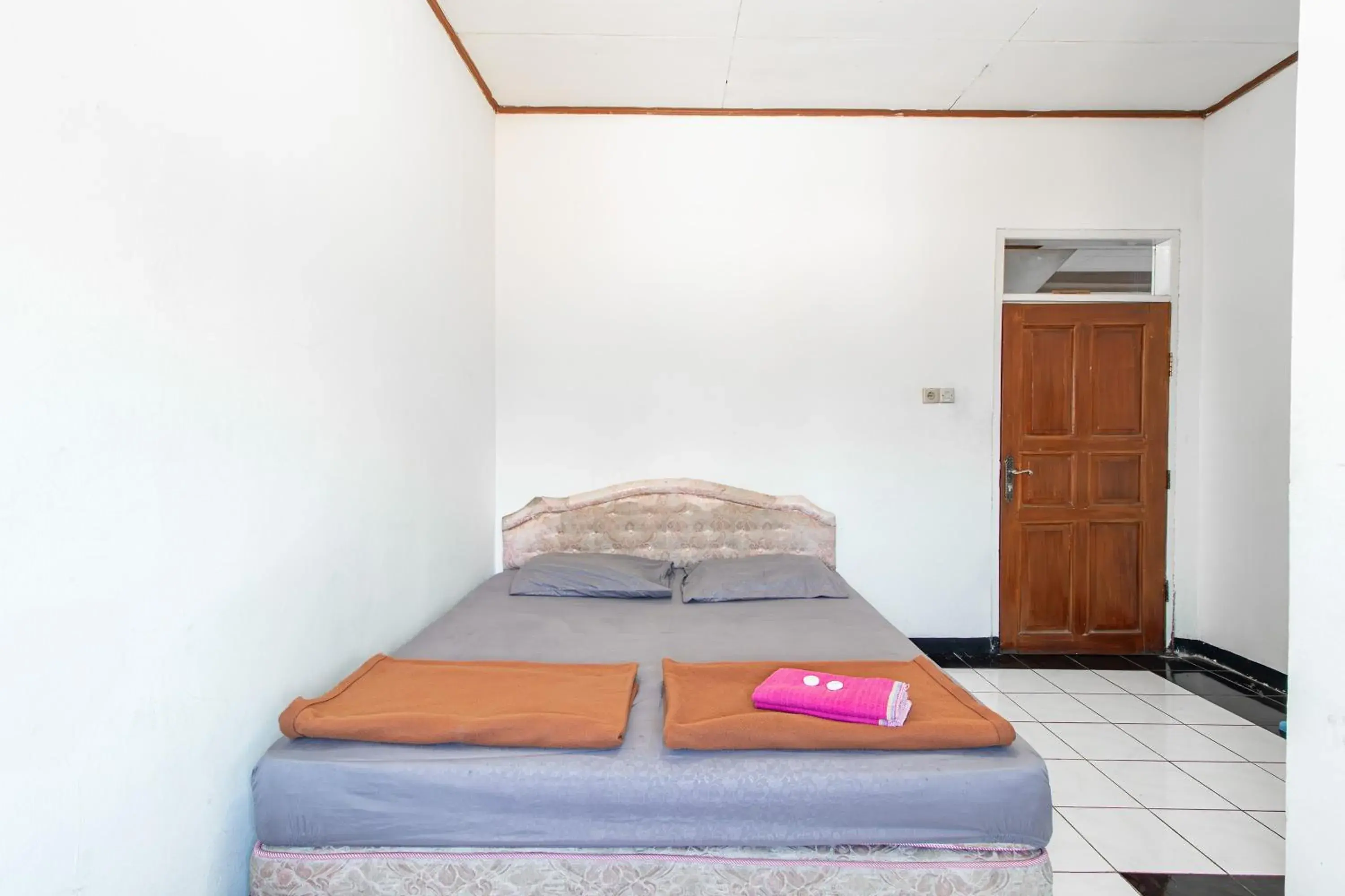 Bed in Abang Hotel Ciwidey Bed in Abang Hotel Ciwidey