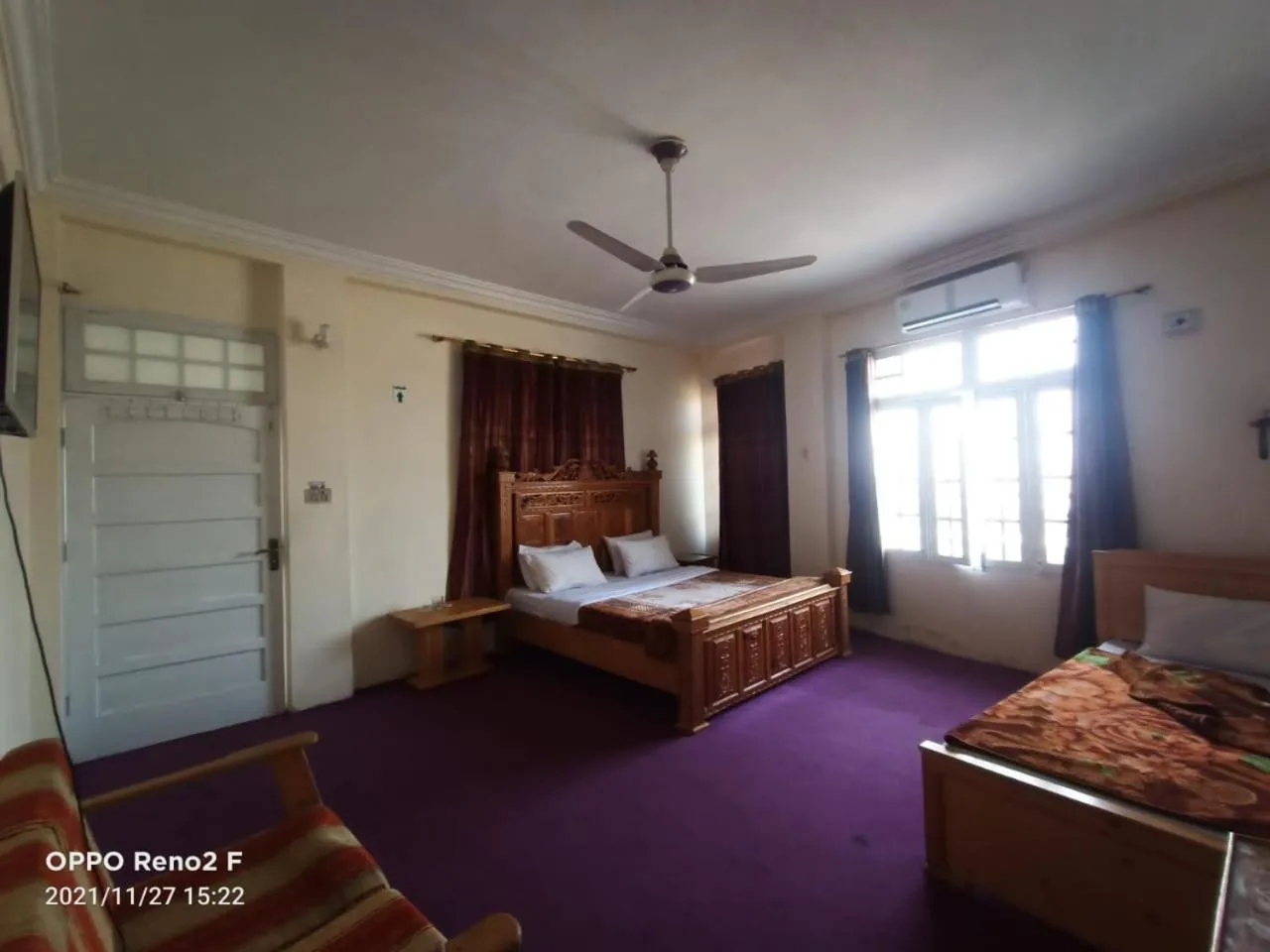 Bed in FR Darya E Swat Hotel