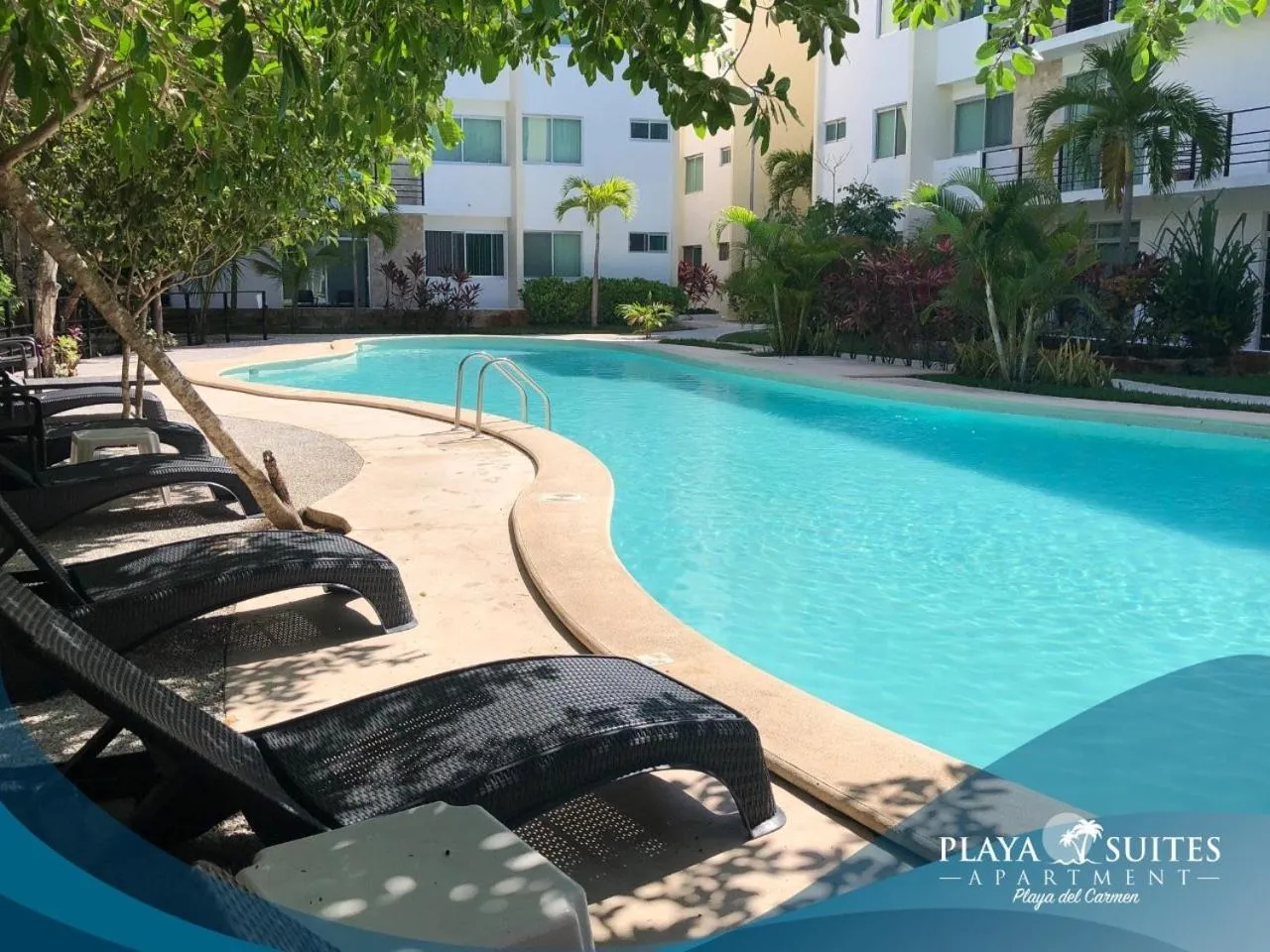 Swimming pool in PLAYA SUITES apartment