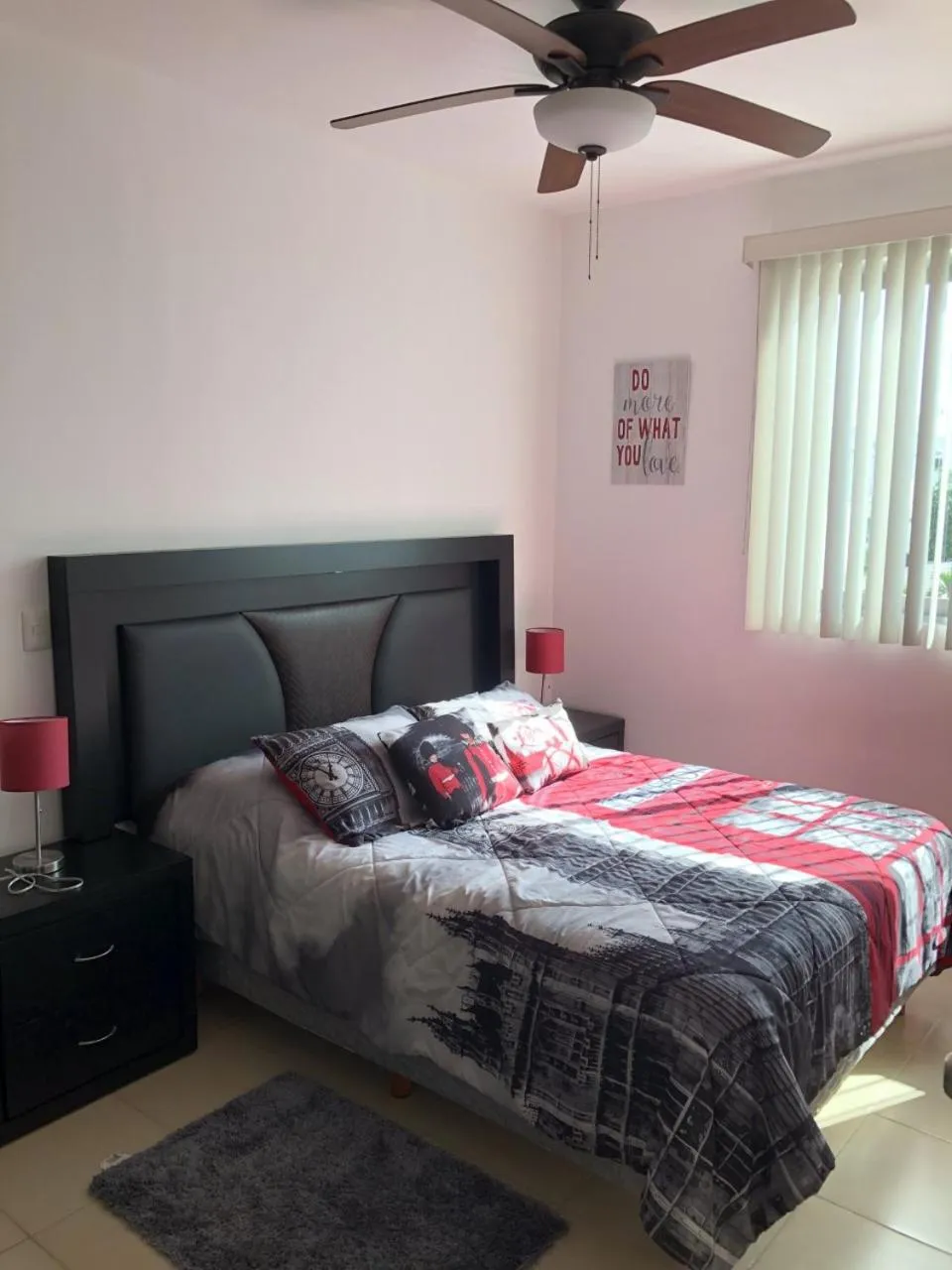 Bedroom, Bed in PLAYA SUITES apartment