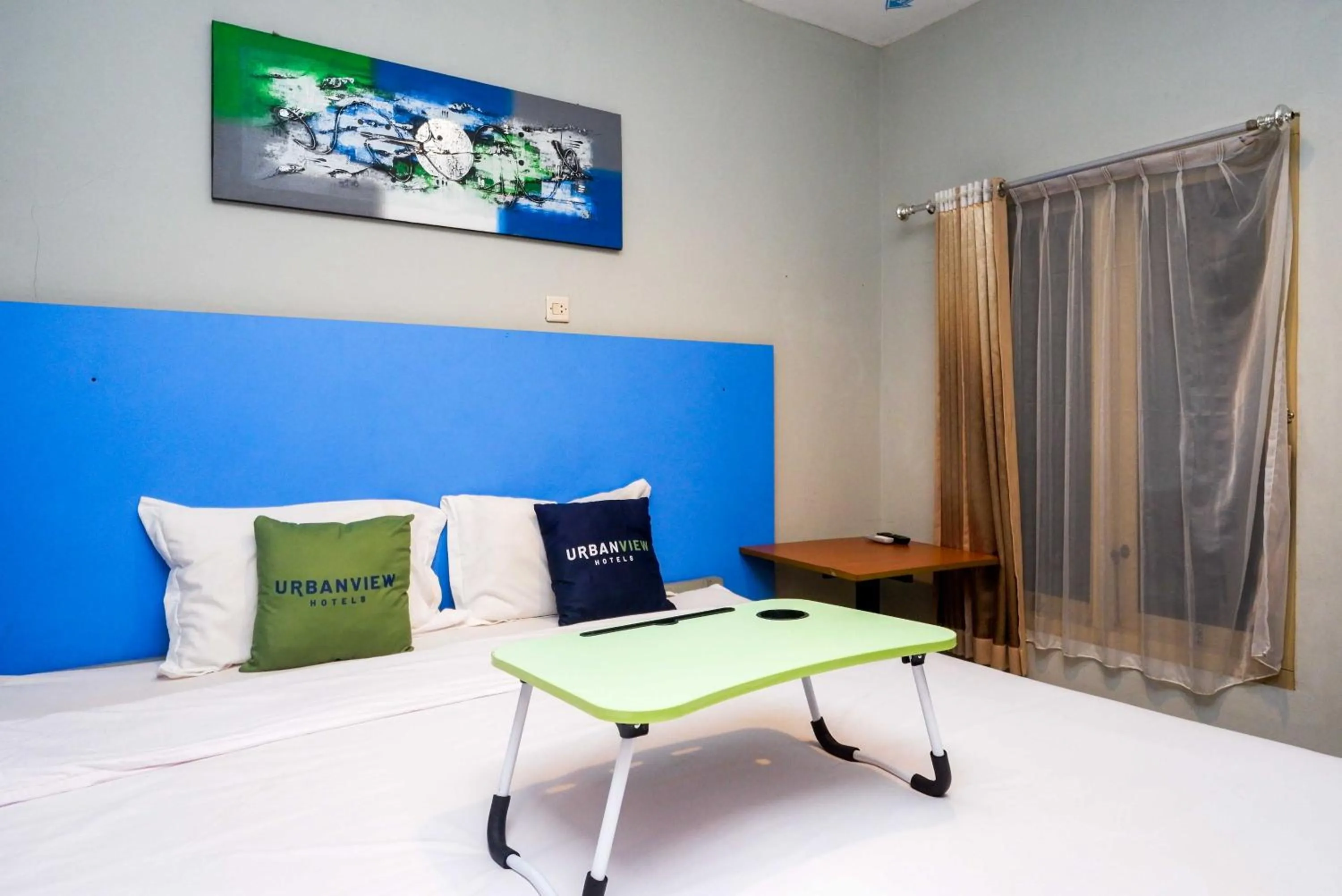 Bedroom, Bed in Urbanview Hotel Syariah Prambanan by RedDoorz