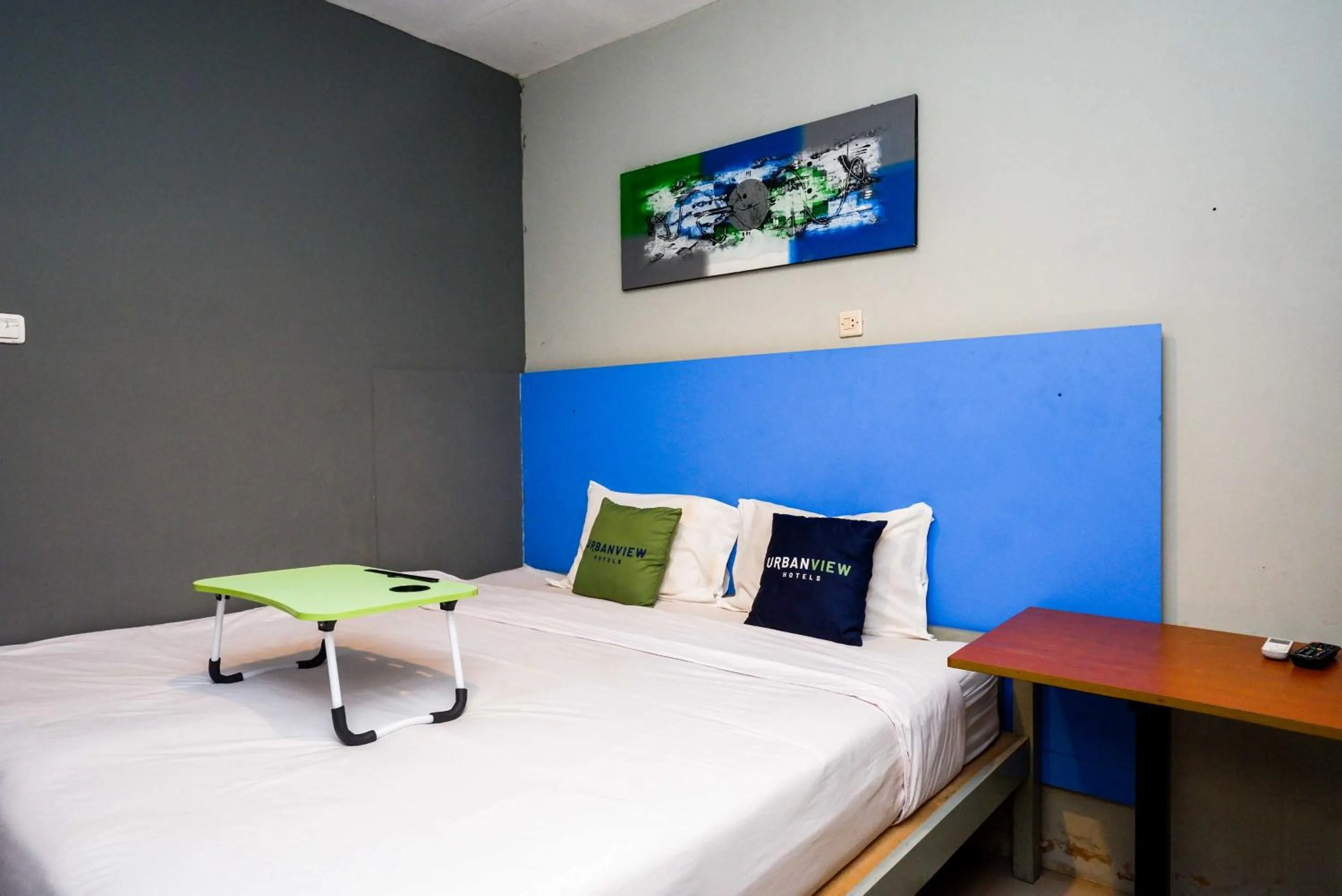 Photo of the whole room, Bed in Urbanview Hotel Syariah Prambanan by RedDoorz