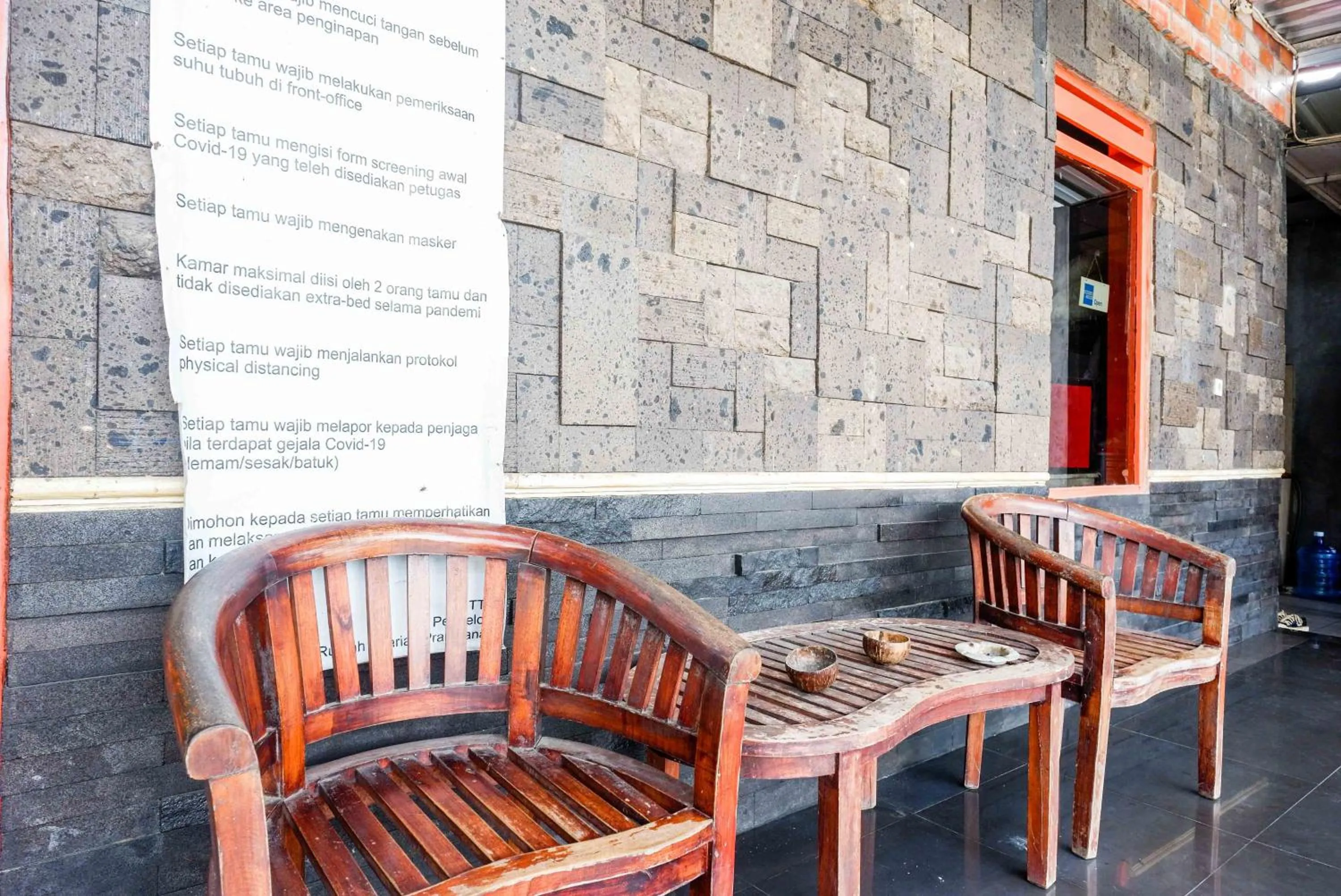 Patio in Urbanview Hotel Syariah Prambanan by RedDoorz