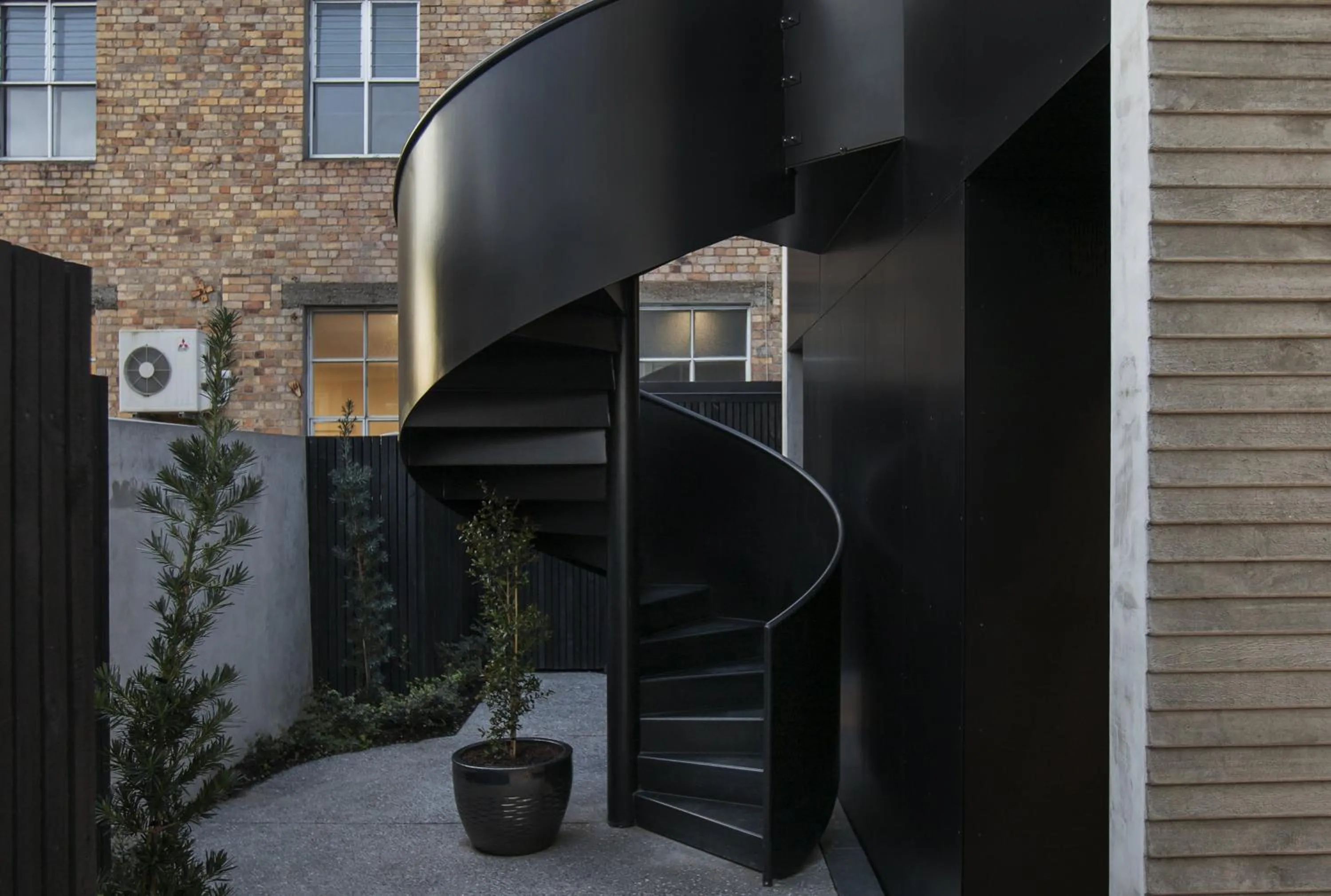 Area and facilities in Hotel Fitzroy curated by Fable