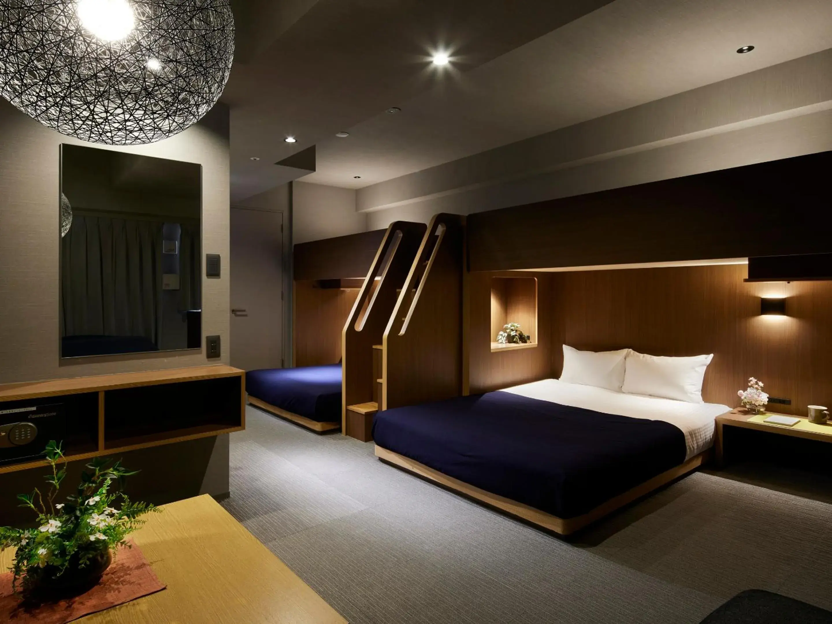 Bed in Minn Ueno Bed in Minn Ueno