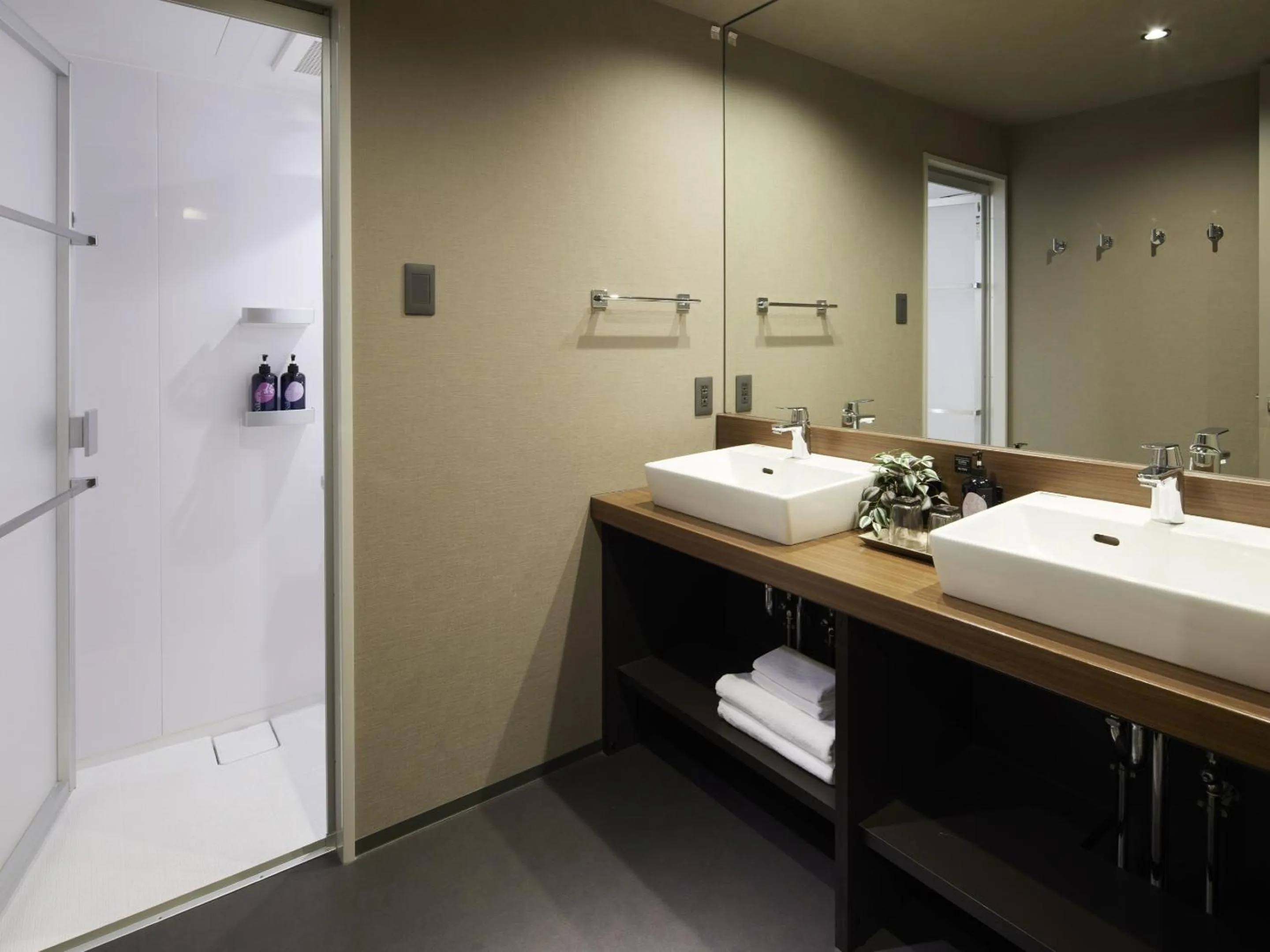 Bathroom in Minn Ueno