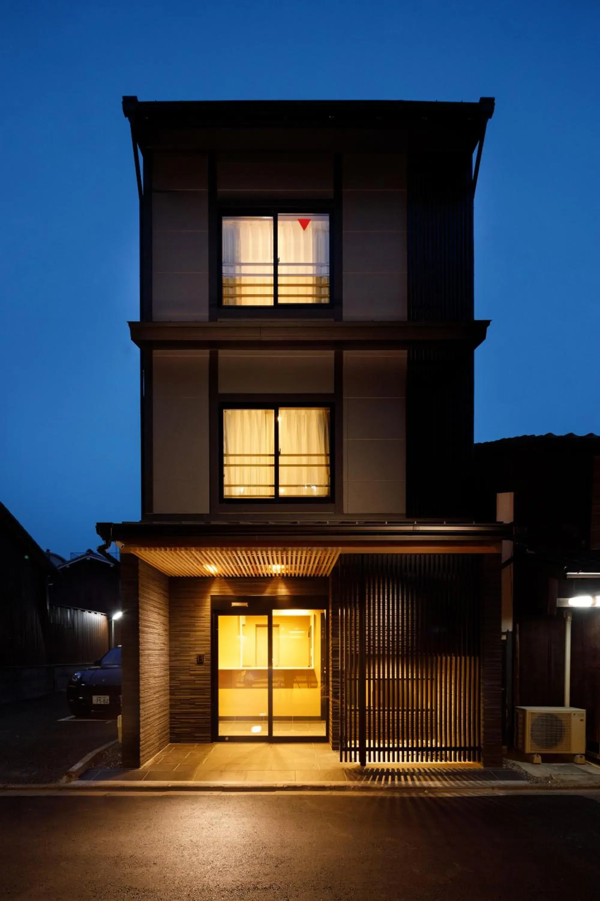 Facade/entrance in Connect inn Gion-Shijo Facade/entrance in Connect inn Gion-Shijo
