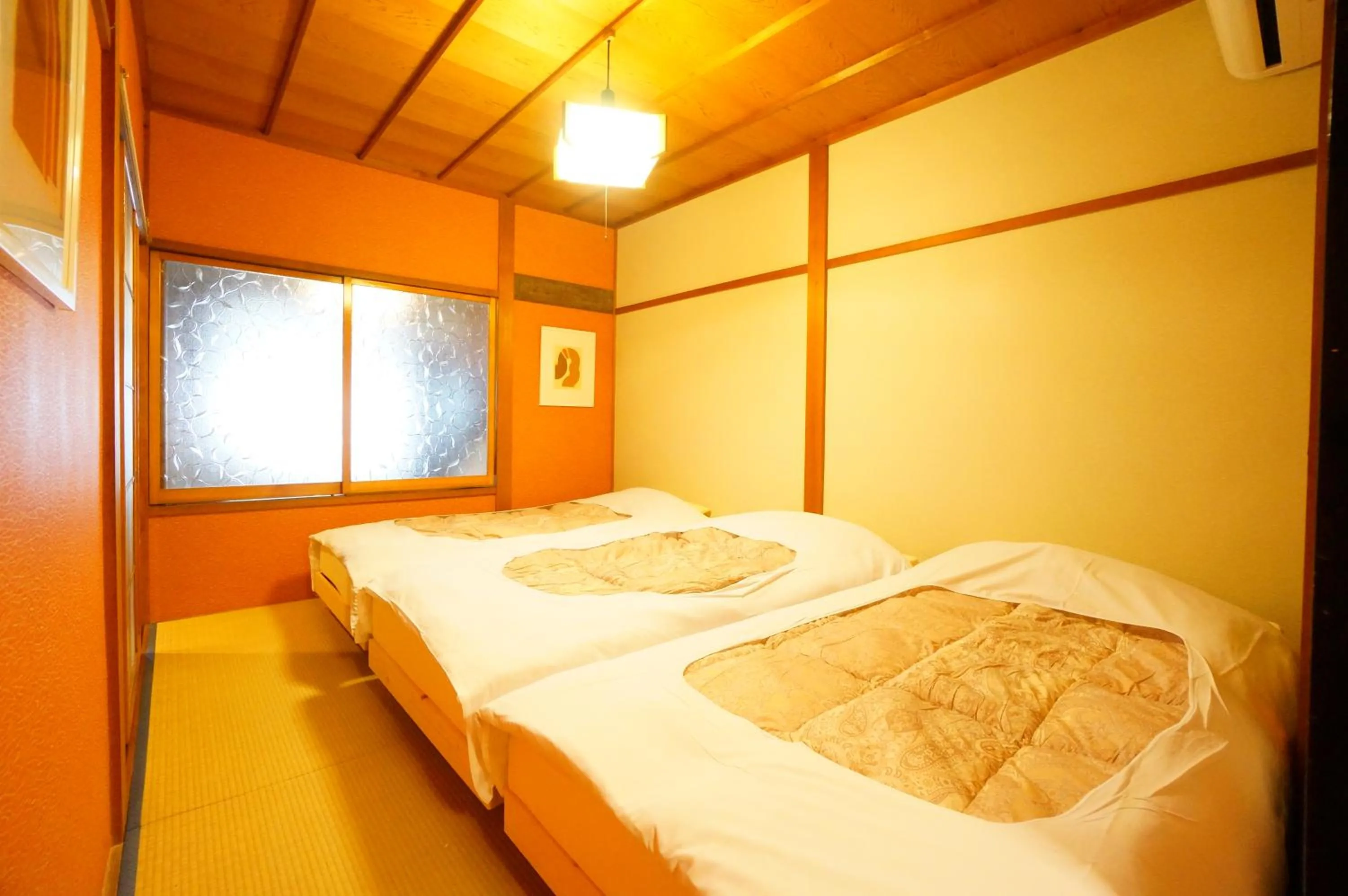 Bedroom, Bed in Momiji Takayama