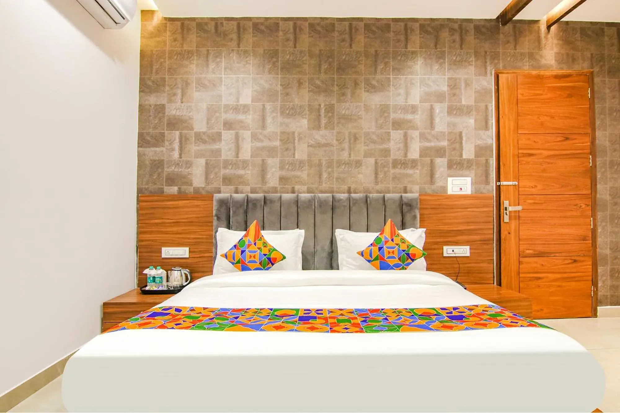 Suite - single occupancy in FabHotel Royal Mapple Suite - single occupancy in FabHotel Royal Mapple