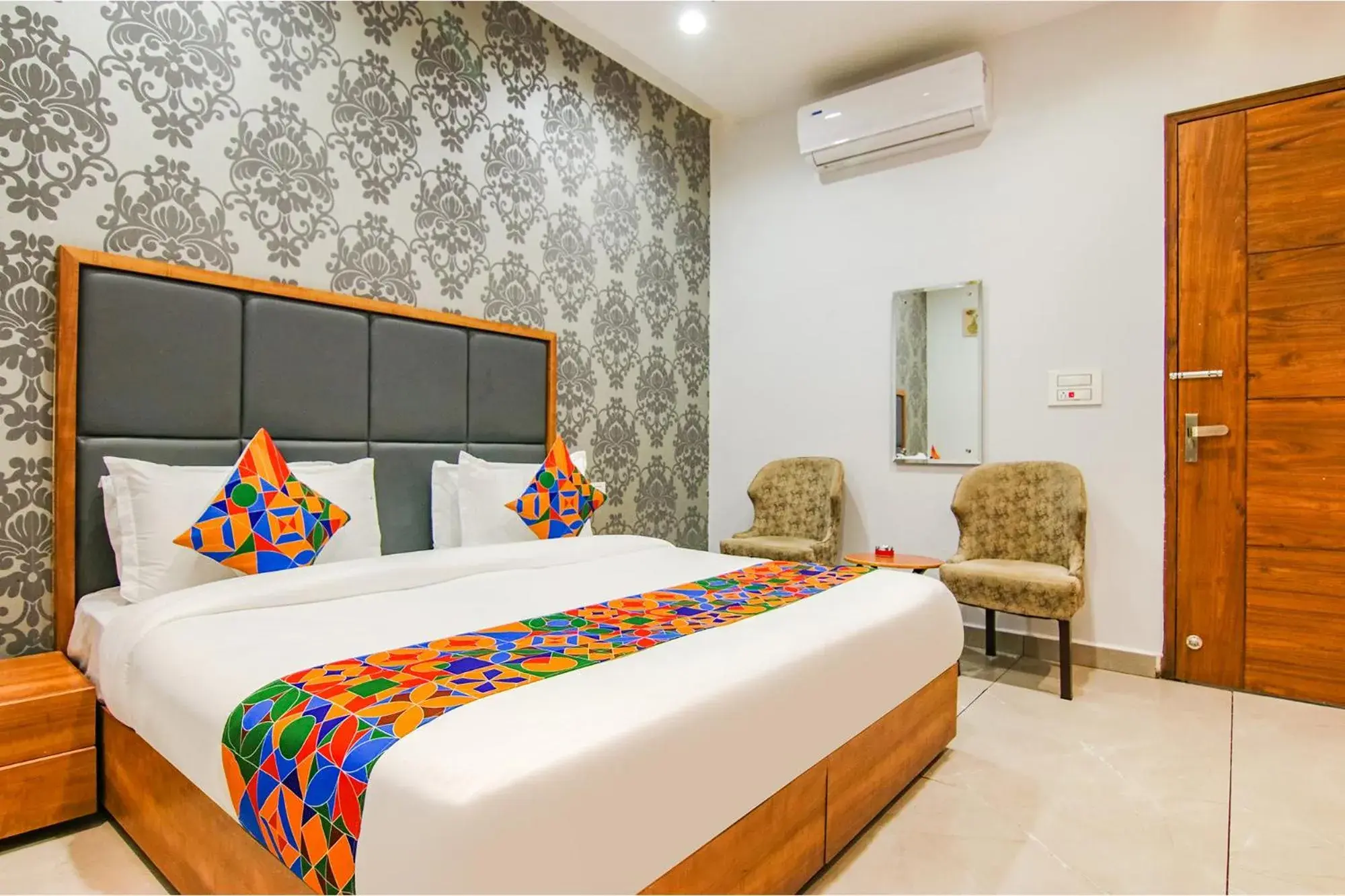 Deluxe Room - single occupancy in FabHotel Royal Mapple Deluxe Room - single occupancy in FabHotel Royal Mapple