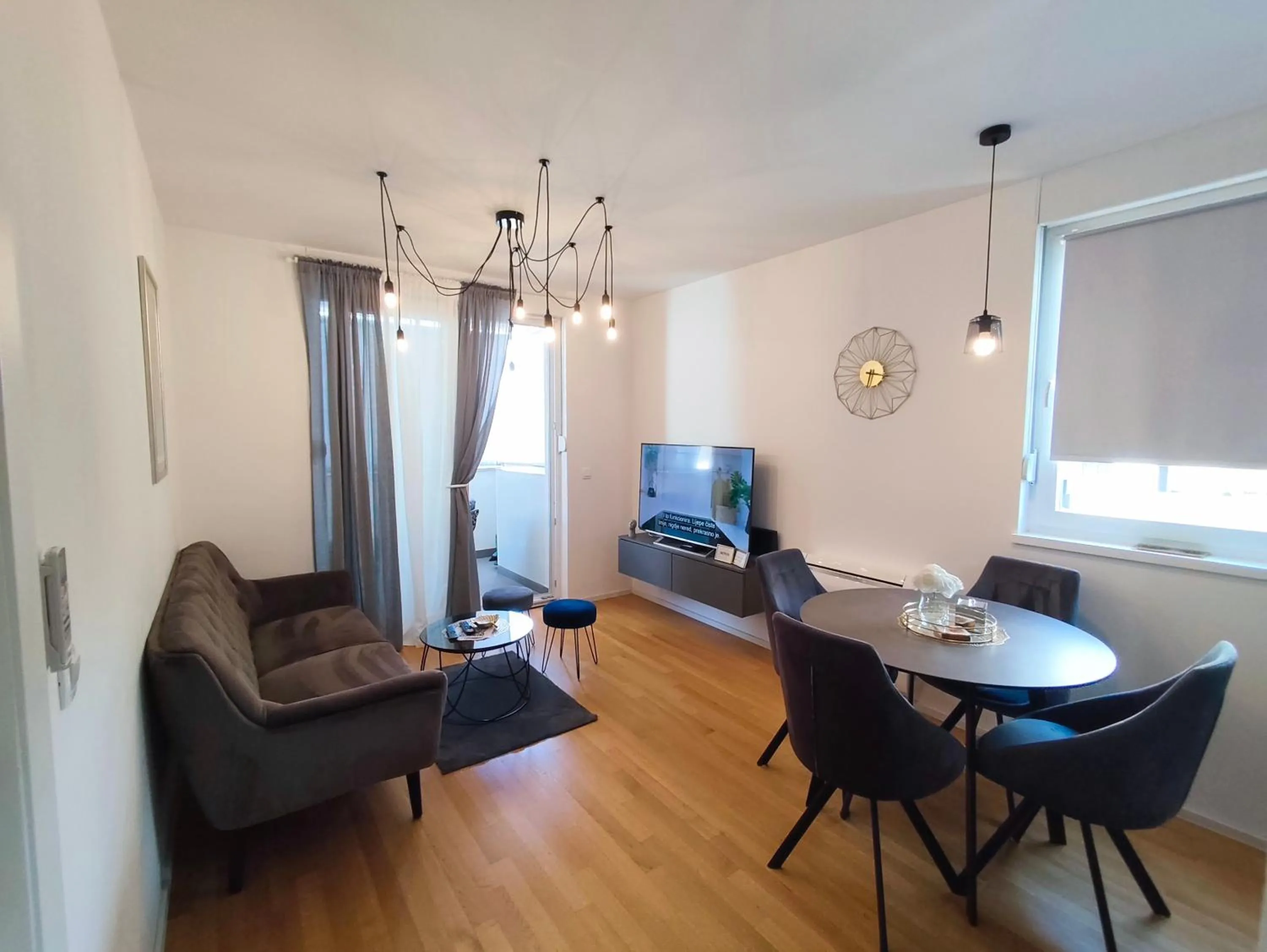 Luce Gold Apartment