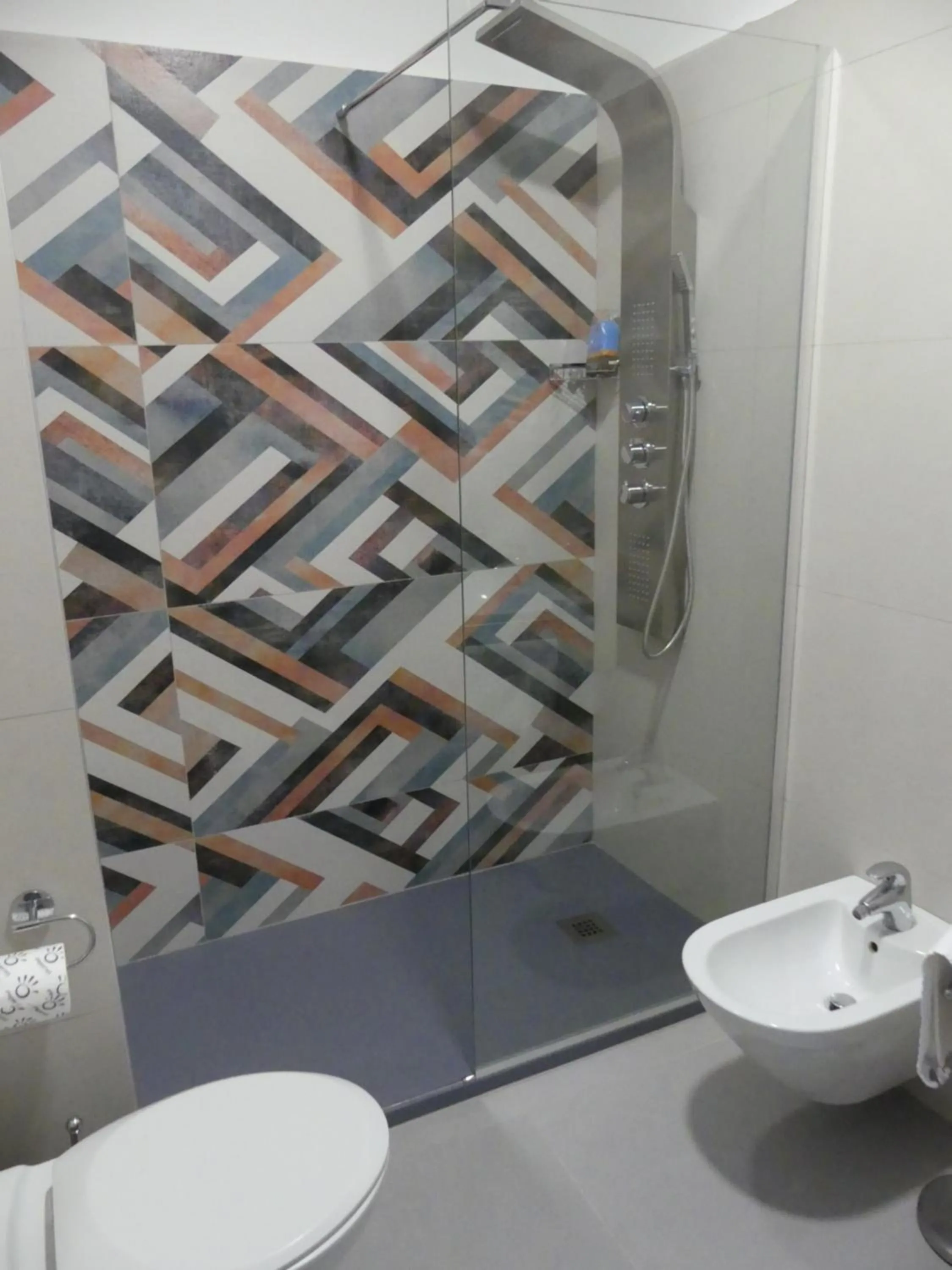 Shower in Albergo Piazza Risorgimento
