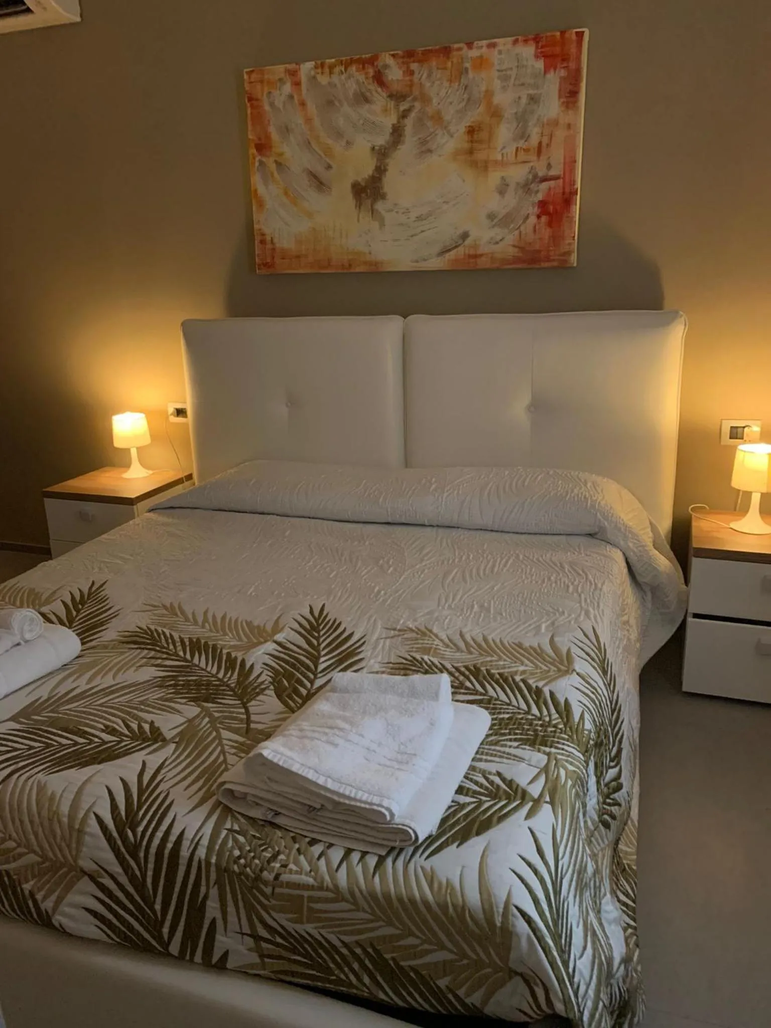 Bed in Albergo Piazza Risorgimento