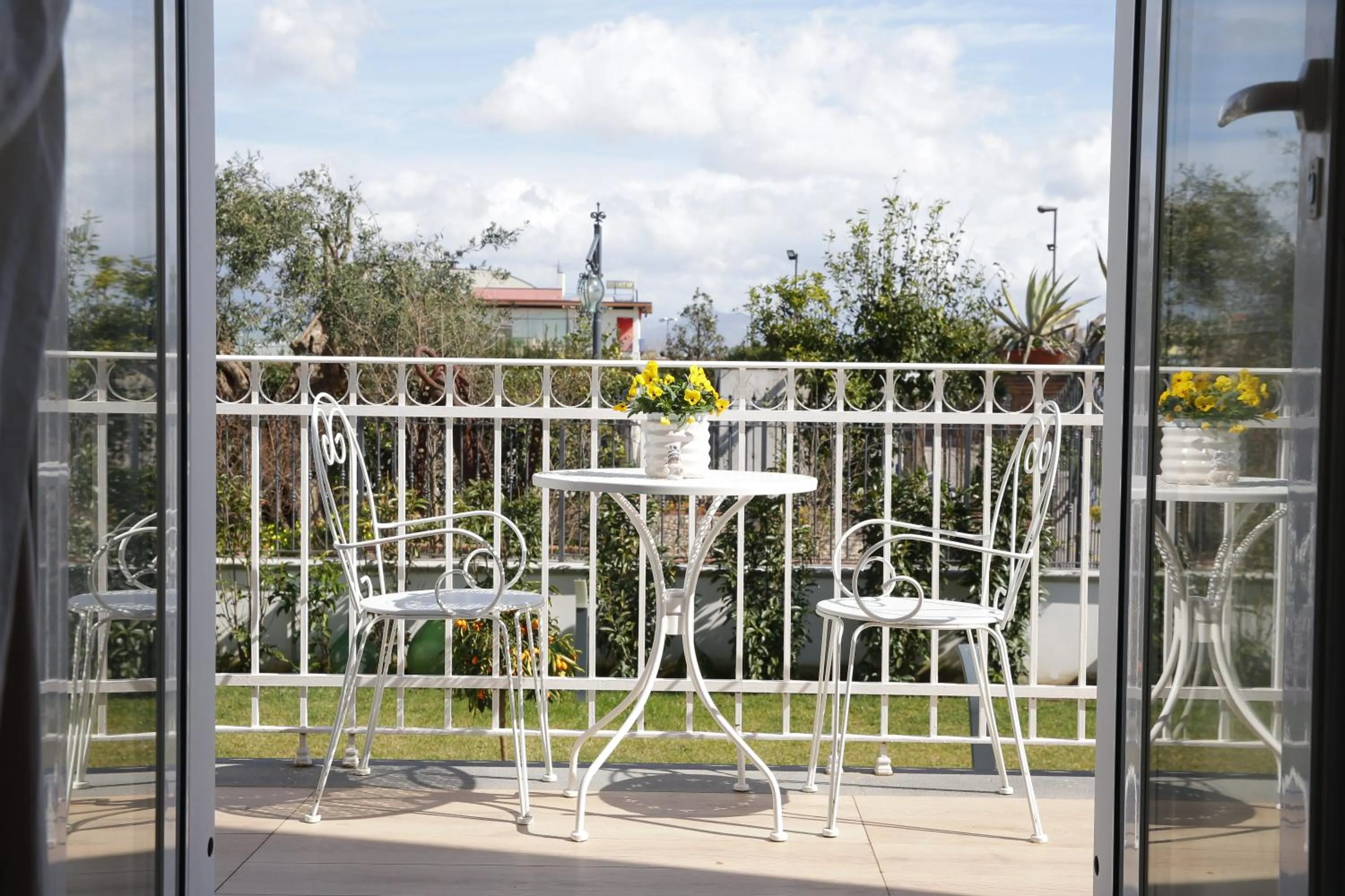 Garden view in Pompei BnB Maison de Charme