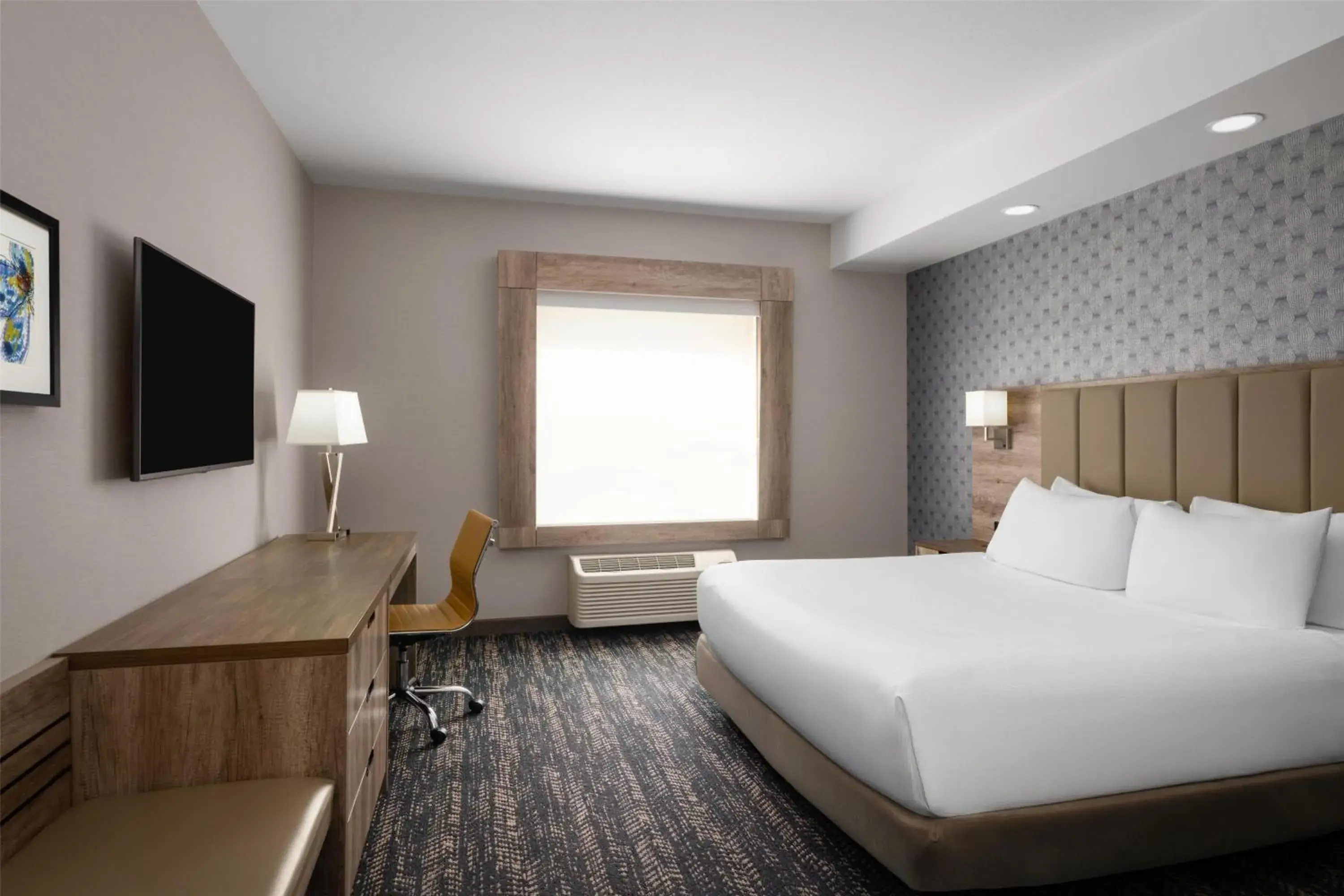 Bedroom, Bed in Best Western Premier Executive Residency Medicine Hat Bedroom, Bed in Best Western Premier Executive Residency Medicine Hat