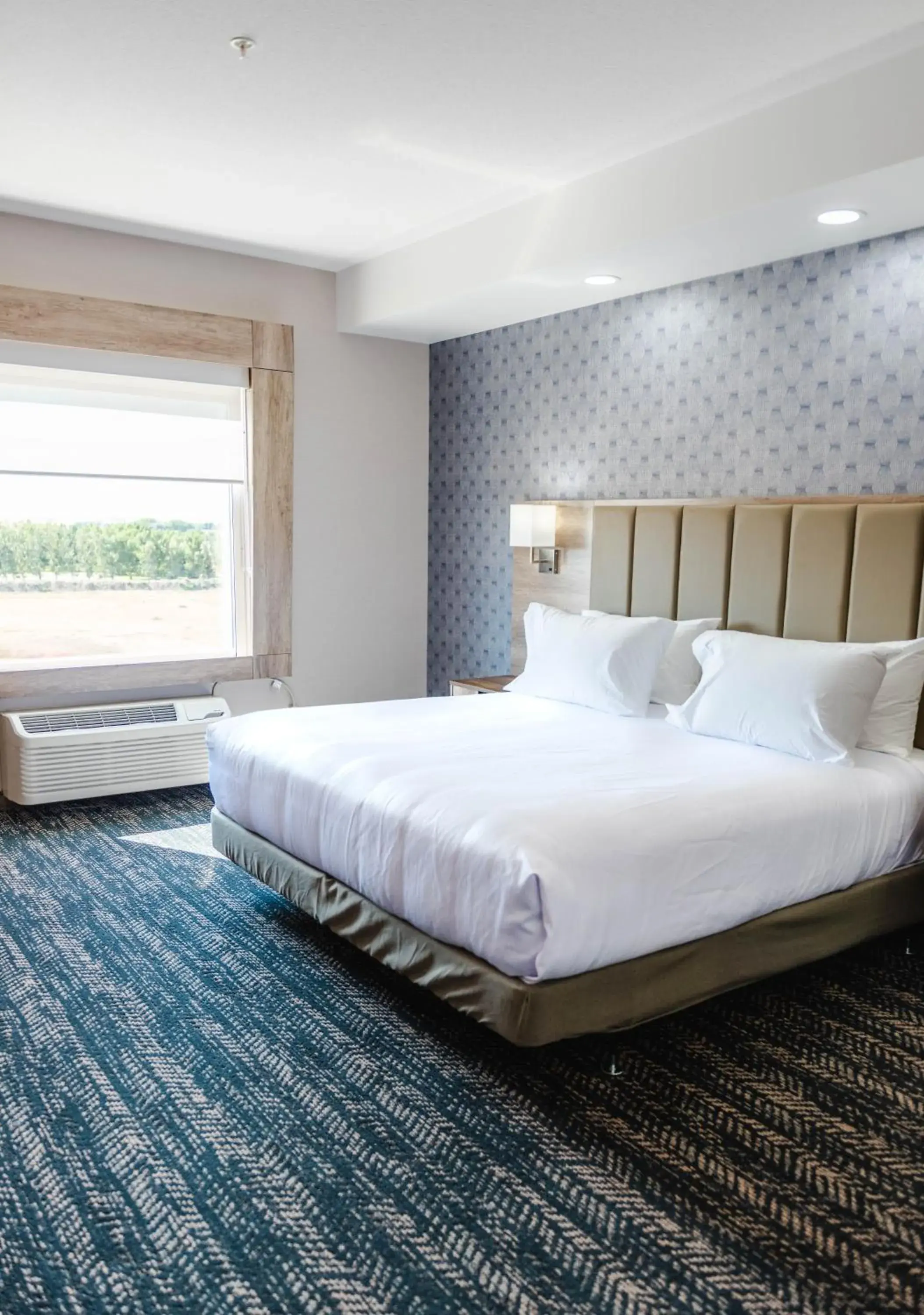 King Room with Mobility Accessible Walk In Shower in Best Western Premier Executive Residency Medicine Hat King Room with Mobility Accessible Walk In Shower in Best Western Premier Executive Residency Medicine Hat