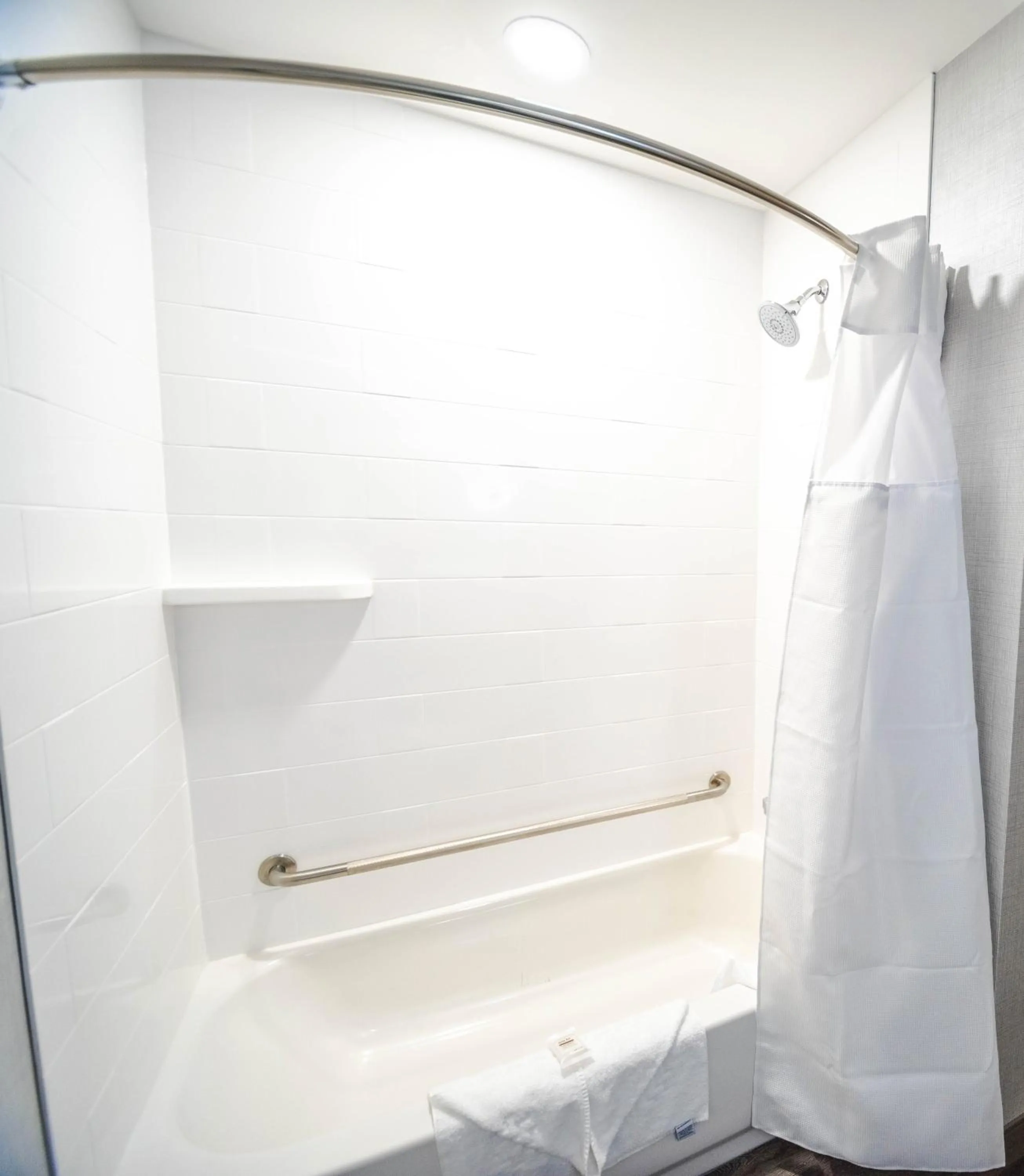 Bath in Best Western Premier Executive Residency Medicine Hat