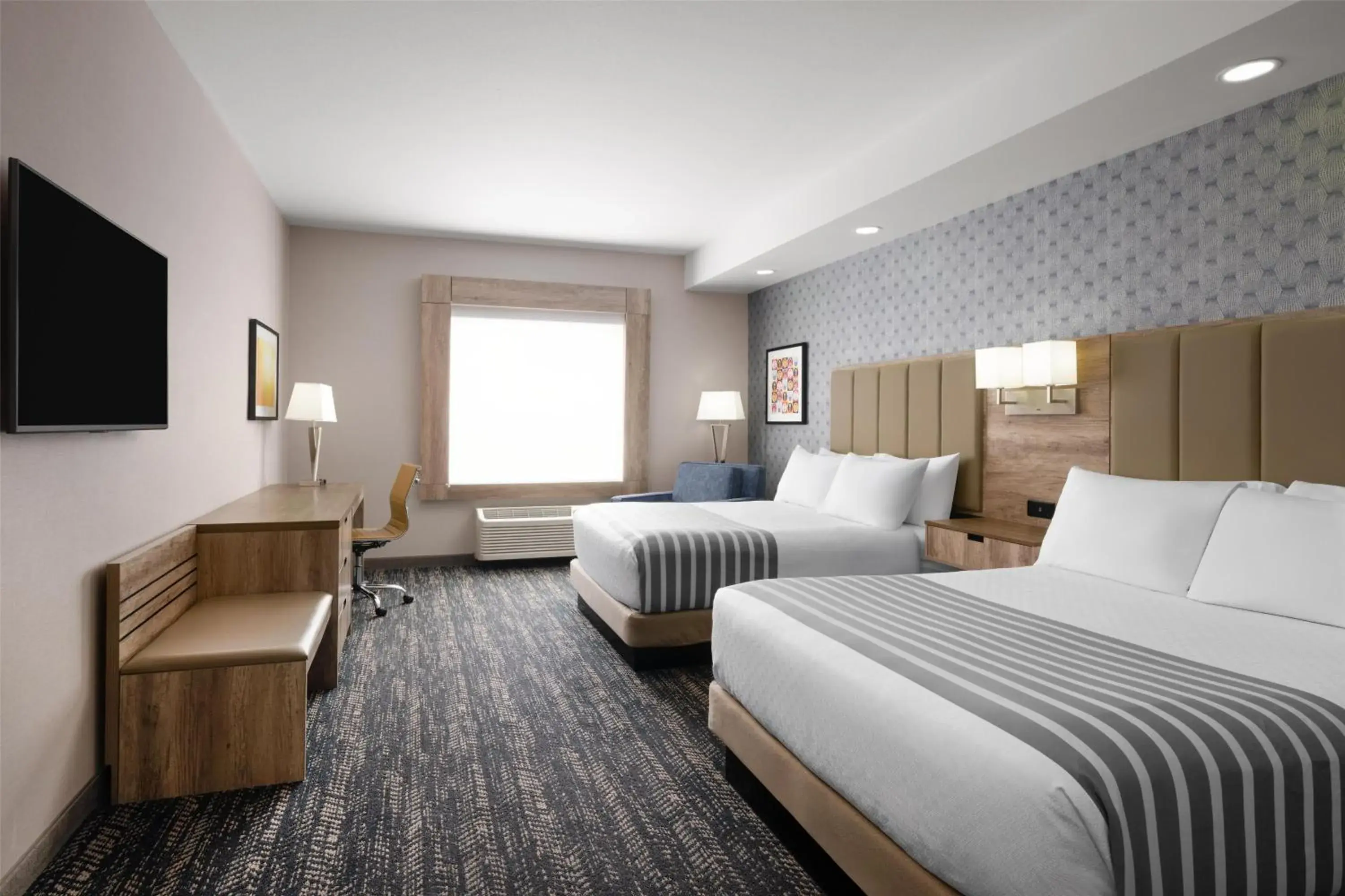 Queen Room with Two Queen Beds in Best Western Premier Executive Residency Medicine Hat Queen Room with Two Queen Beds in Best Western Premier Executive Residency Medicine Hat