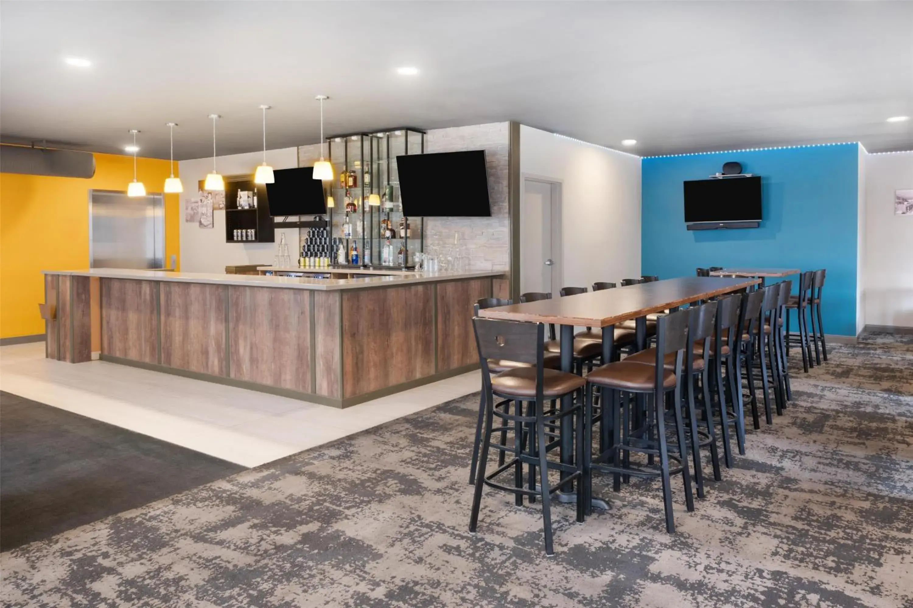 Lounge or bar in Best Western Premier Executive Residency Medicine Hat Lounge or bar in Best Western Premier Executive Residency Medicine Hat