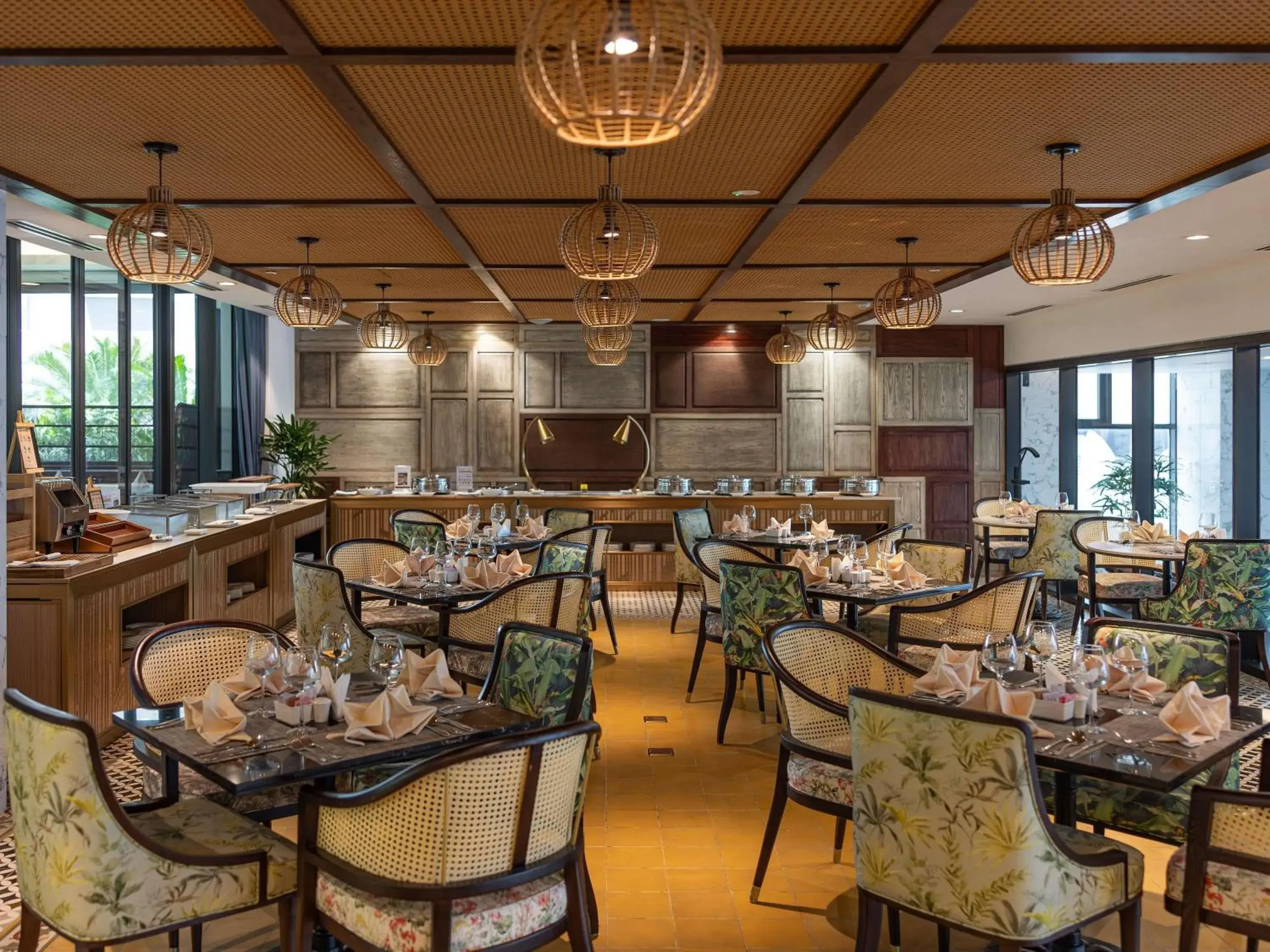 Restaurant/places to eat in Mövenpick Living West Hanoi Restaurant/places to eat in Mövenpick Living West Hanoi