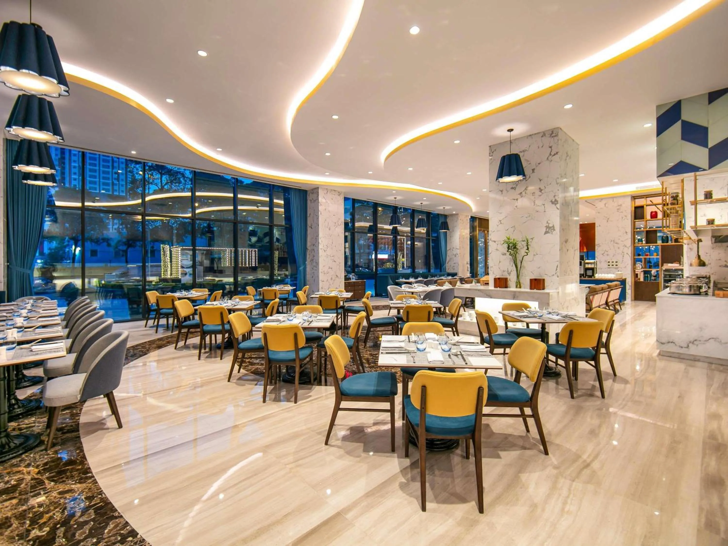 Restaurant/places to eat in Mövenpick Living West Hanoi