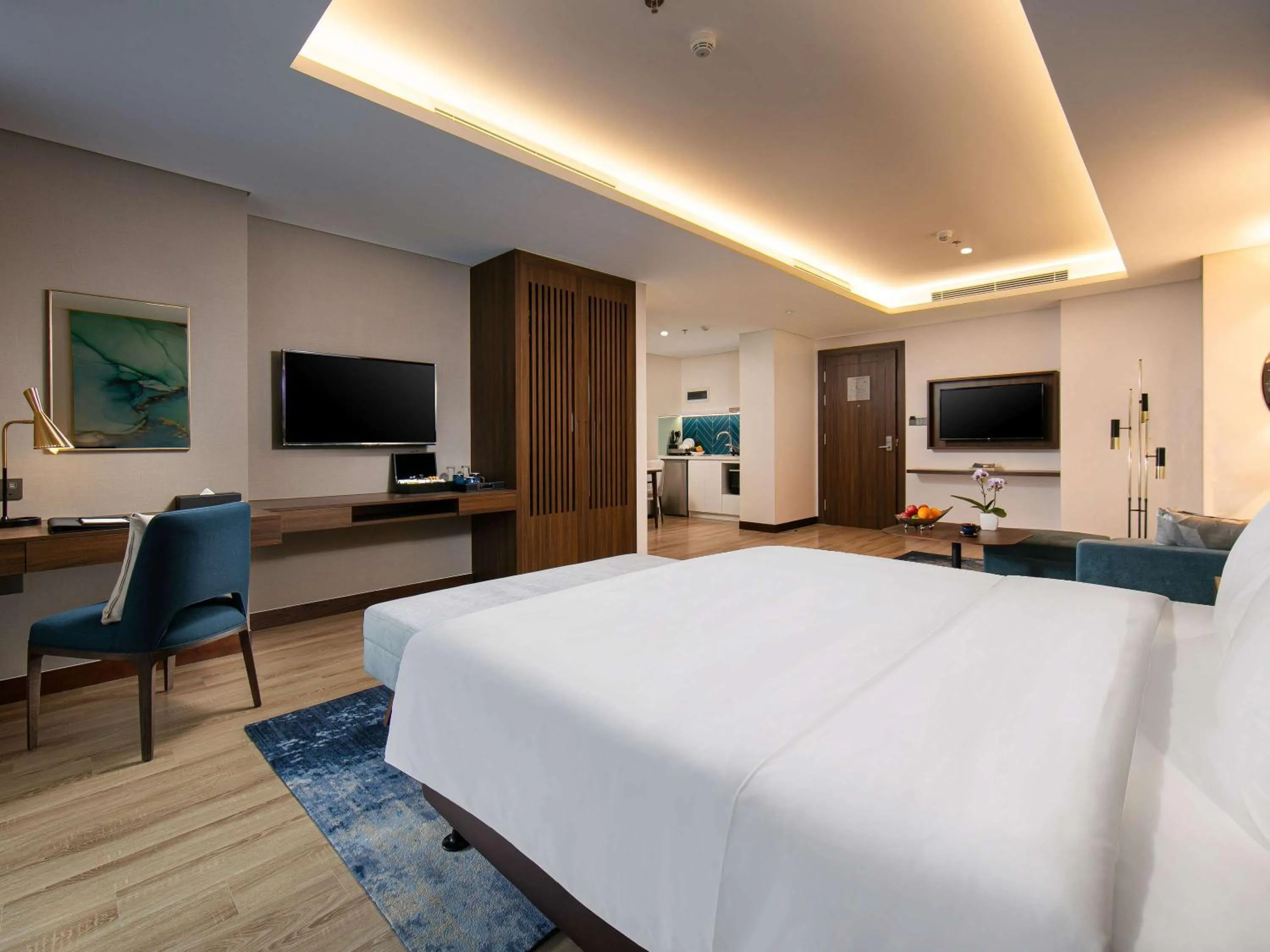 Bedroom, Bed in Eastin Hotel & Residences Hanoi