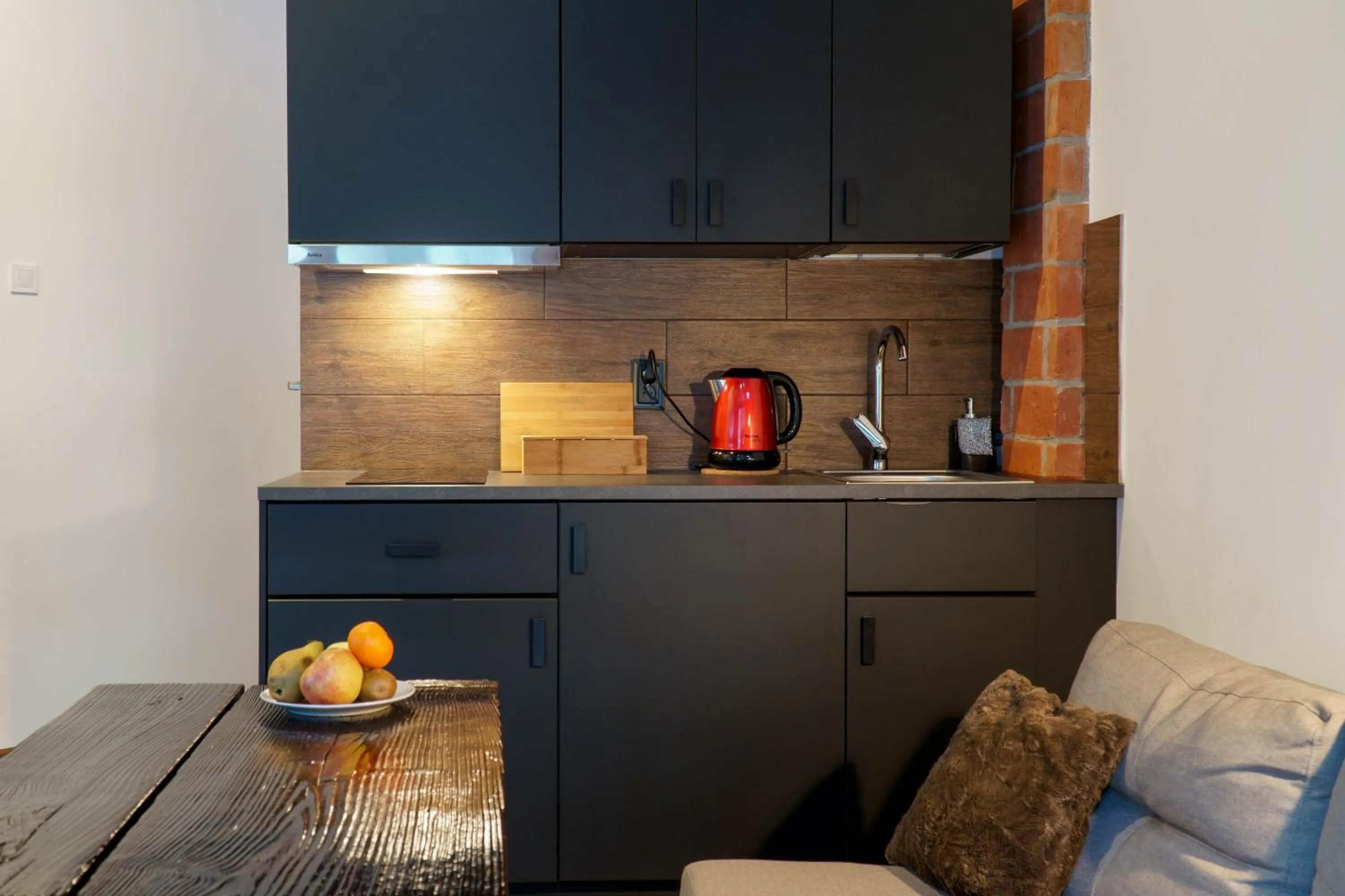 Kitchen or kitchenette in Novosiele Lifestyle Apartments - nad górską rzeką - Strefa relaksu sauna jacuzzi - Bieszczady